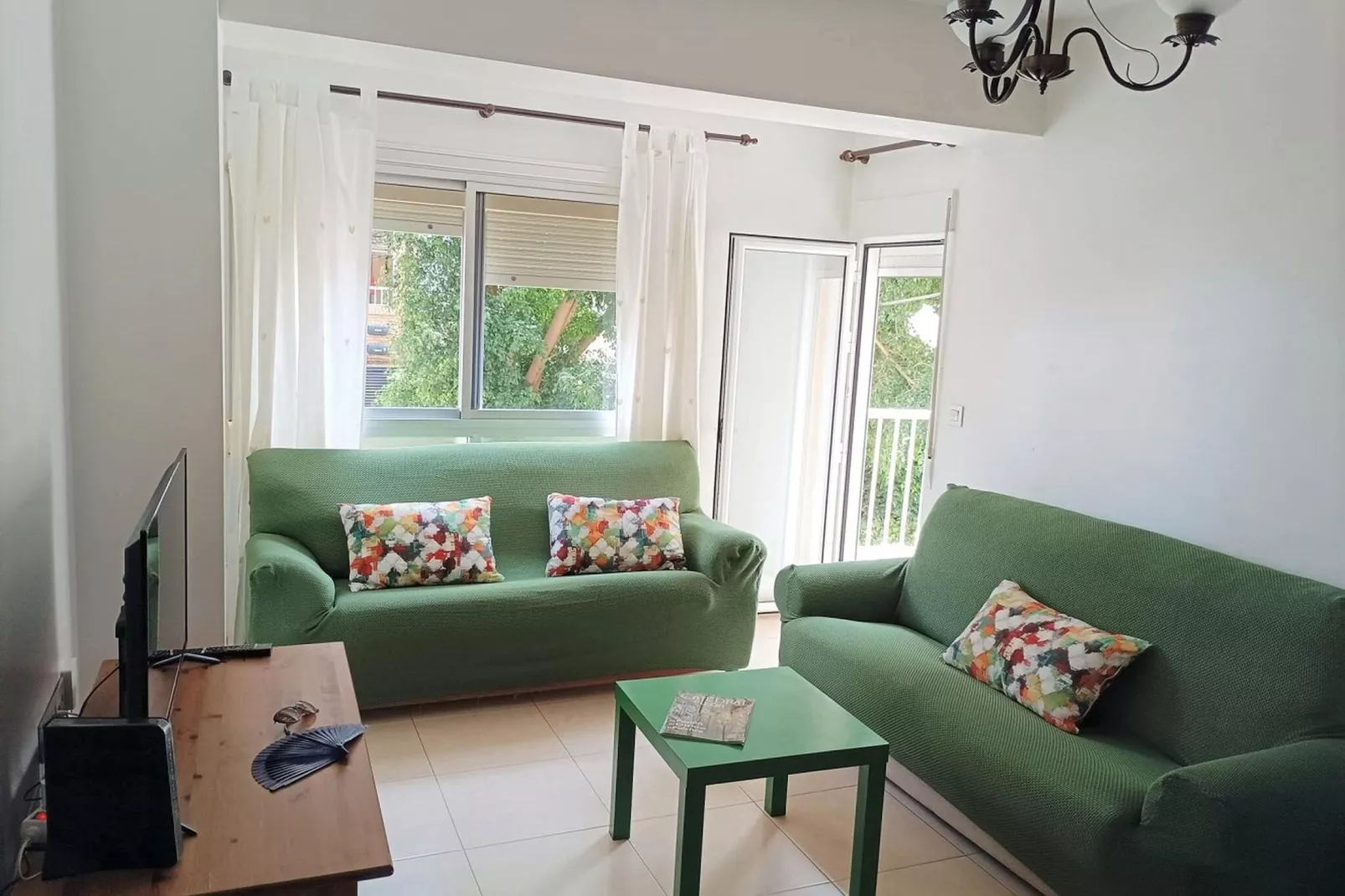 Almeria capital apartamento centrico cerca de la playa-Woonkamer