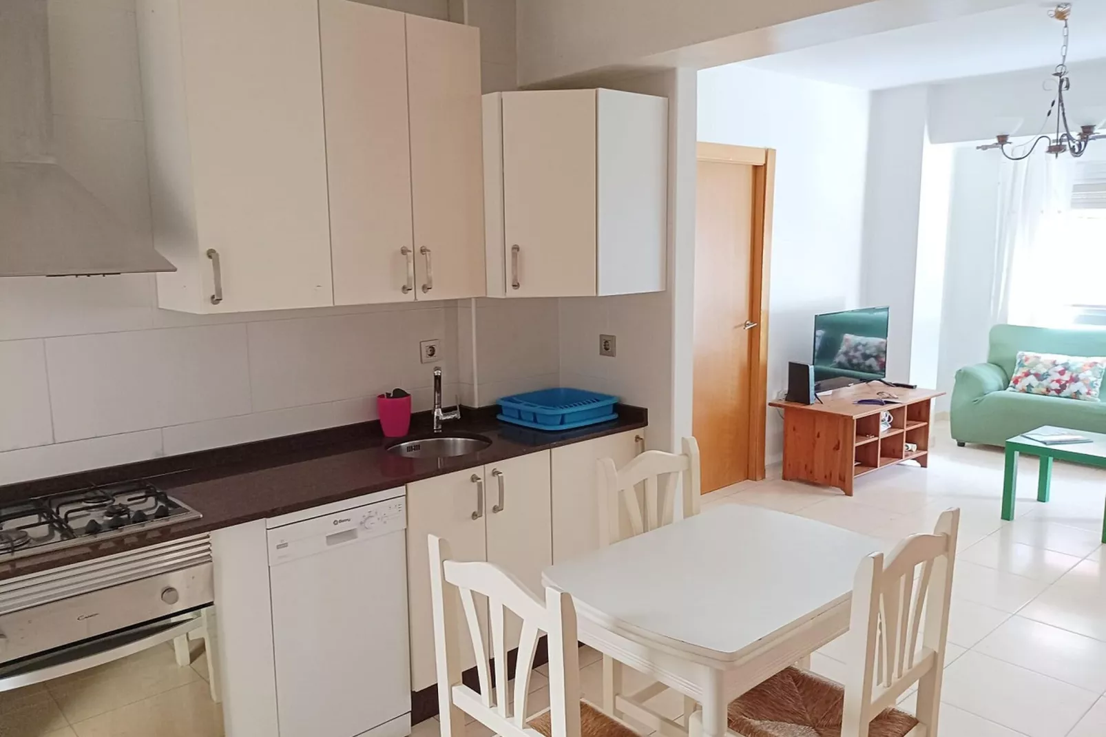 Almeria capital apartamento centrico cerca de la playa-Keuken