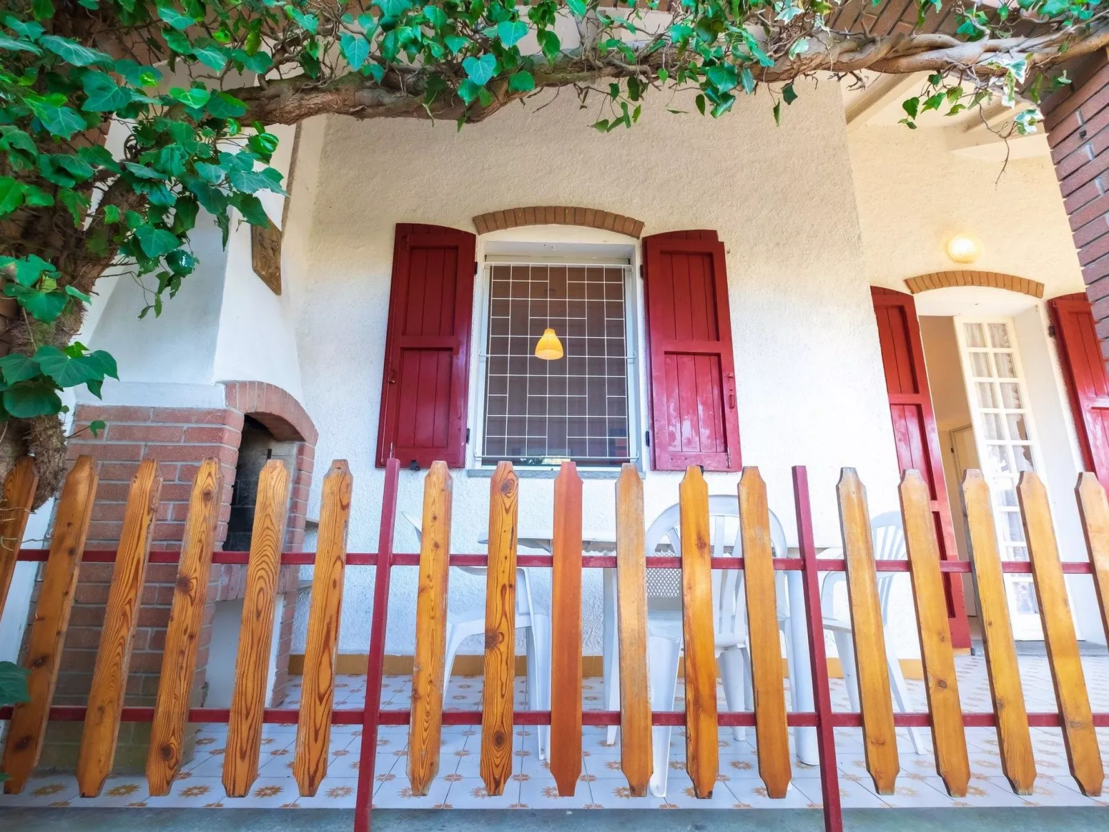 VILLA AZZURRA 1°-Buiten