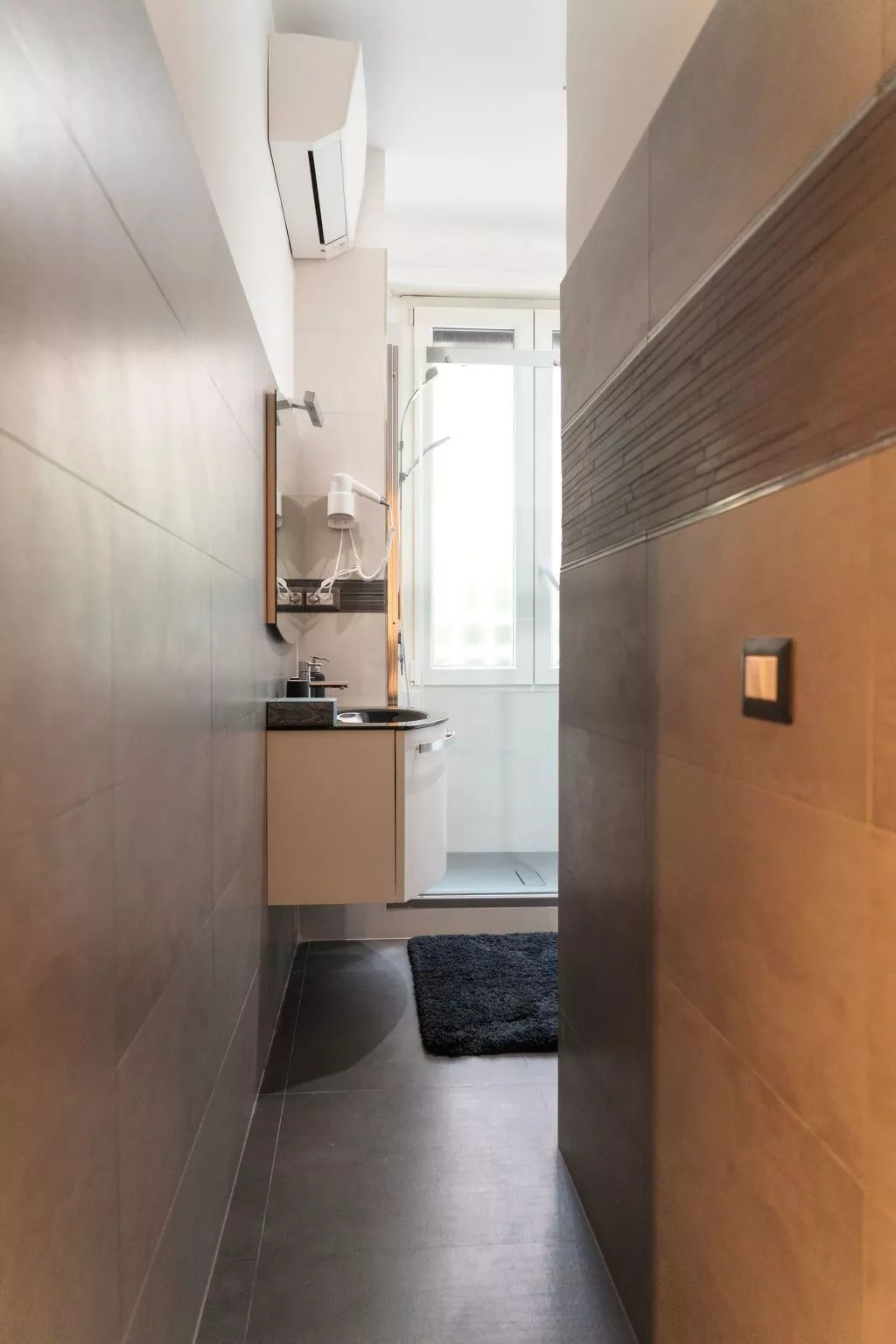 Wohnung 'Danke Vatikan'-Binnen