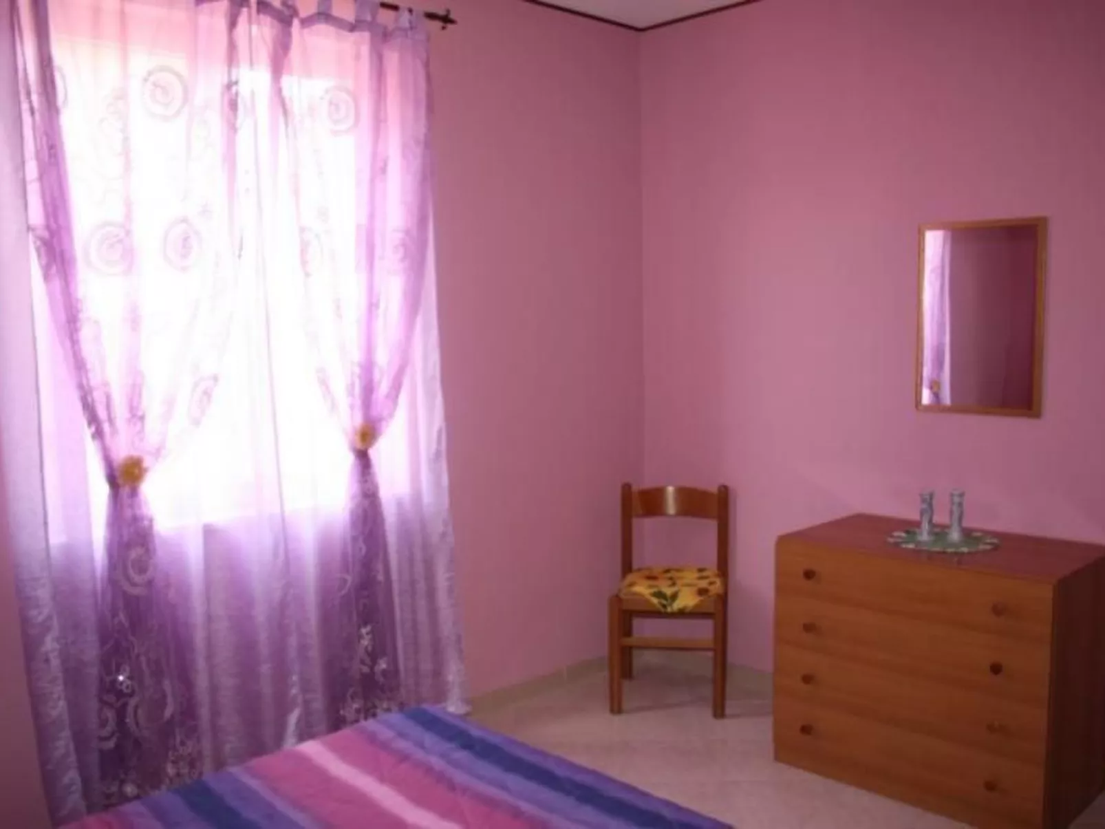 Wohnung in Balestrate mit kostenlosem Parkplatz-Binnen