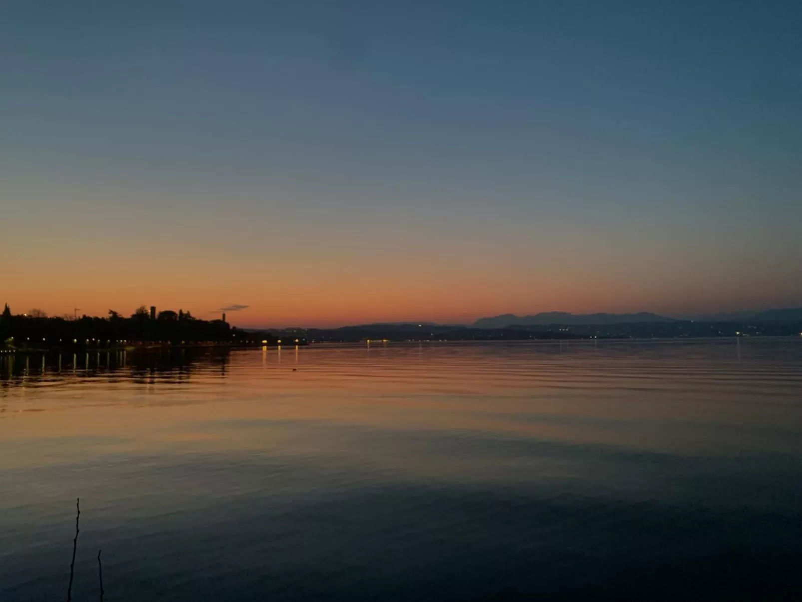 Gemütliche Drei-Zimmer-Wohnung mit Garten-Buiten