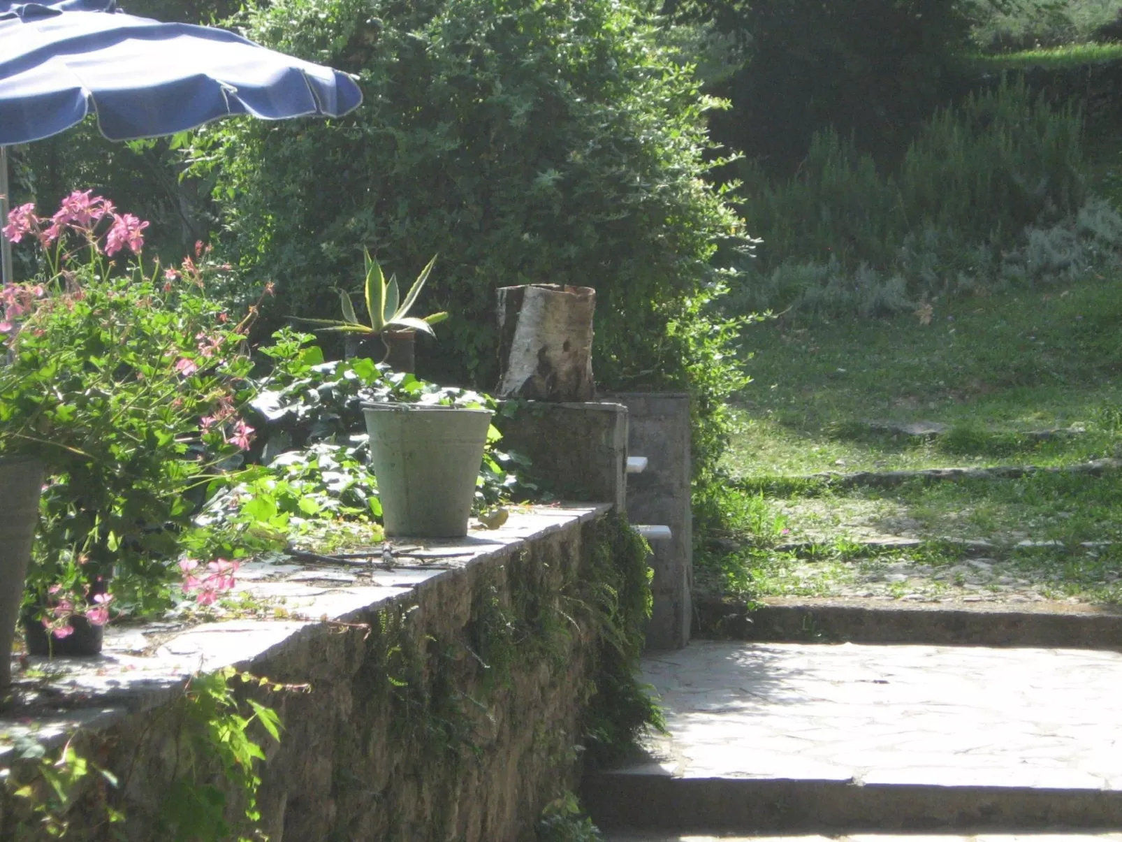 In Panoramalage in Solto Collina-Buiten