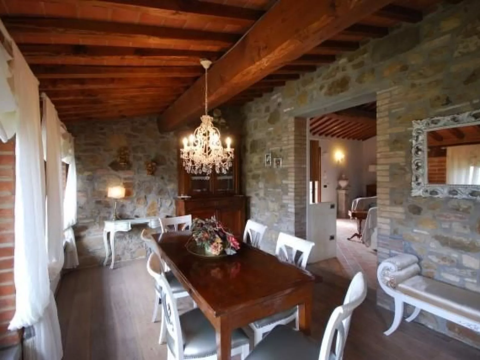 Gemütliches Ferienhaus mit Privatem Pool-Binnen