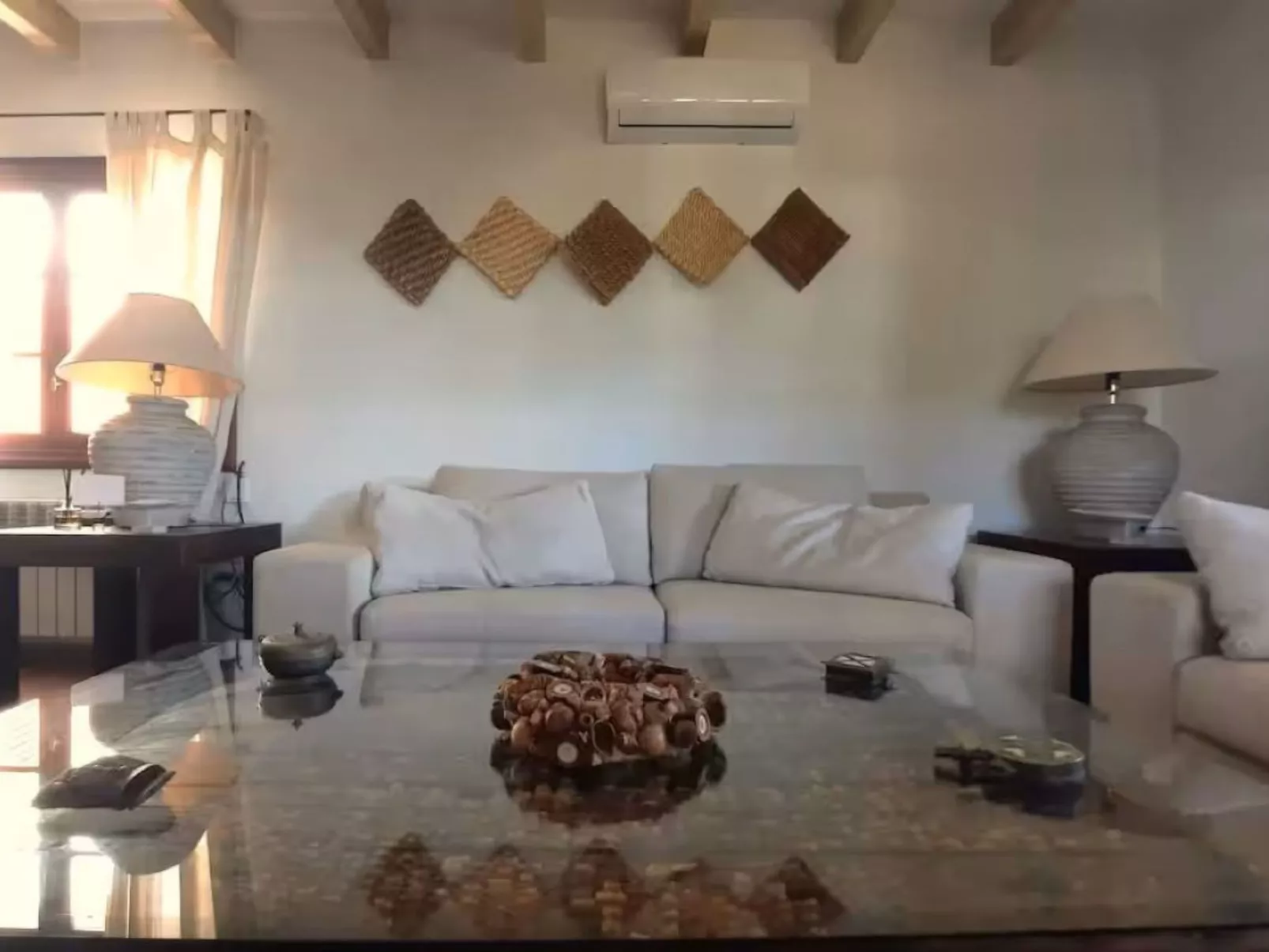 Charmante Familienvilla am Meer von Son Veri-Image-tags.info