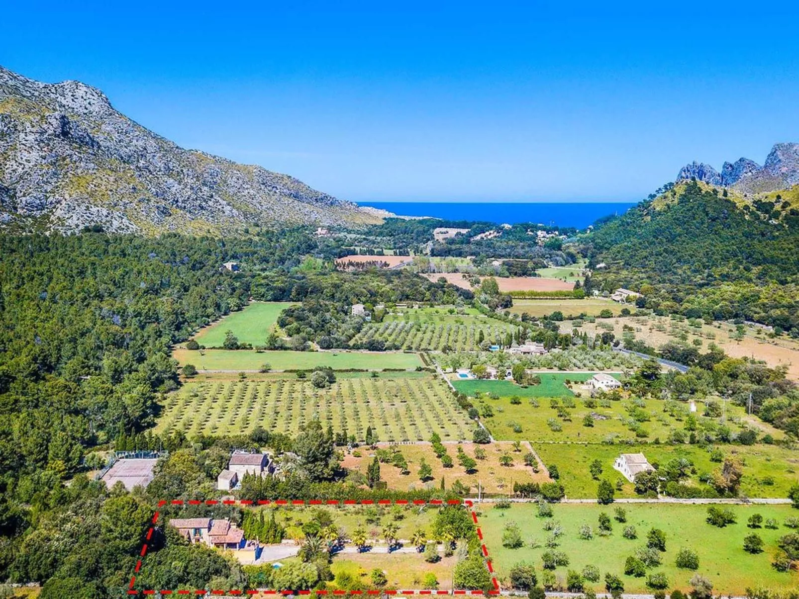 Finca Tomas, Cala Sant Vicenç-Buiten