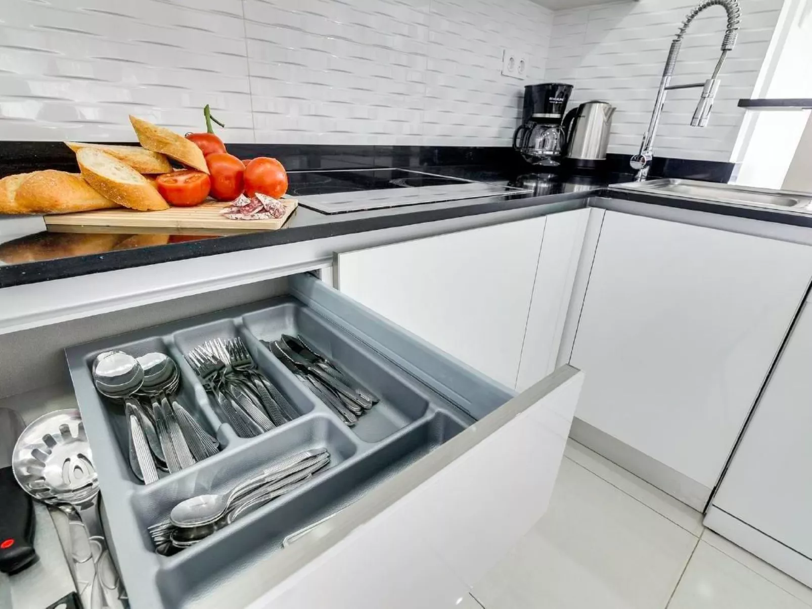 Sea Senses' Suite mit Gemeinschaftspool-Image-tags.info