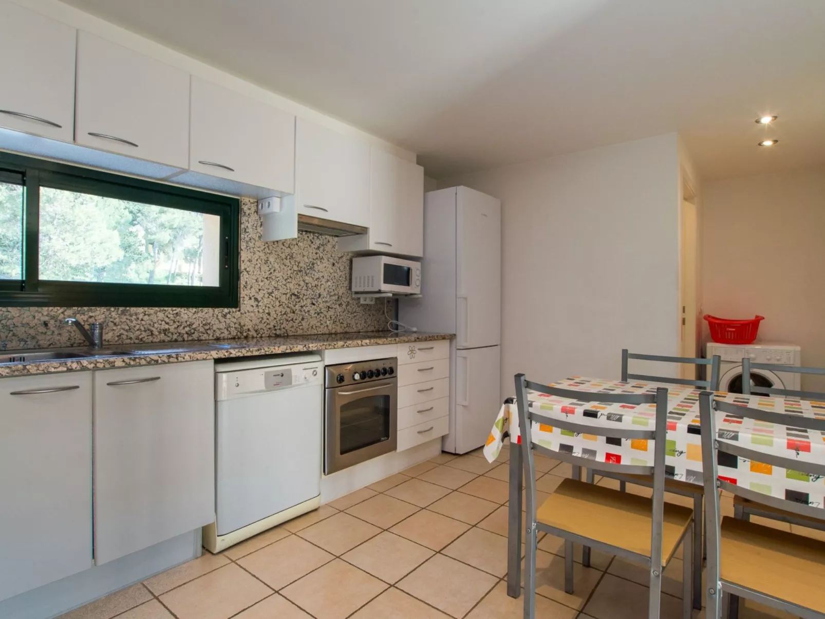 Costabravaforrent Pedró, Doppelhaushälfte für 6 Personen mit gemeinschaftlichem-Image-tags.info
