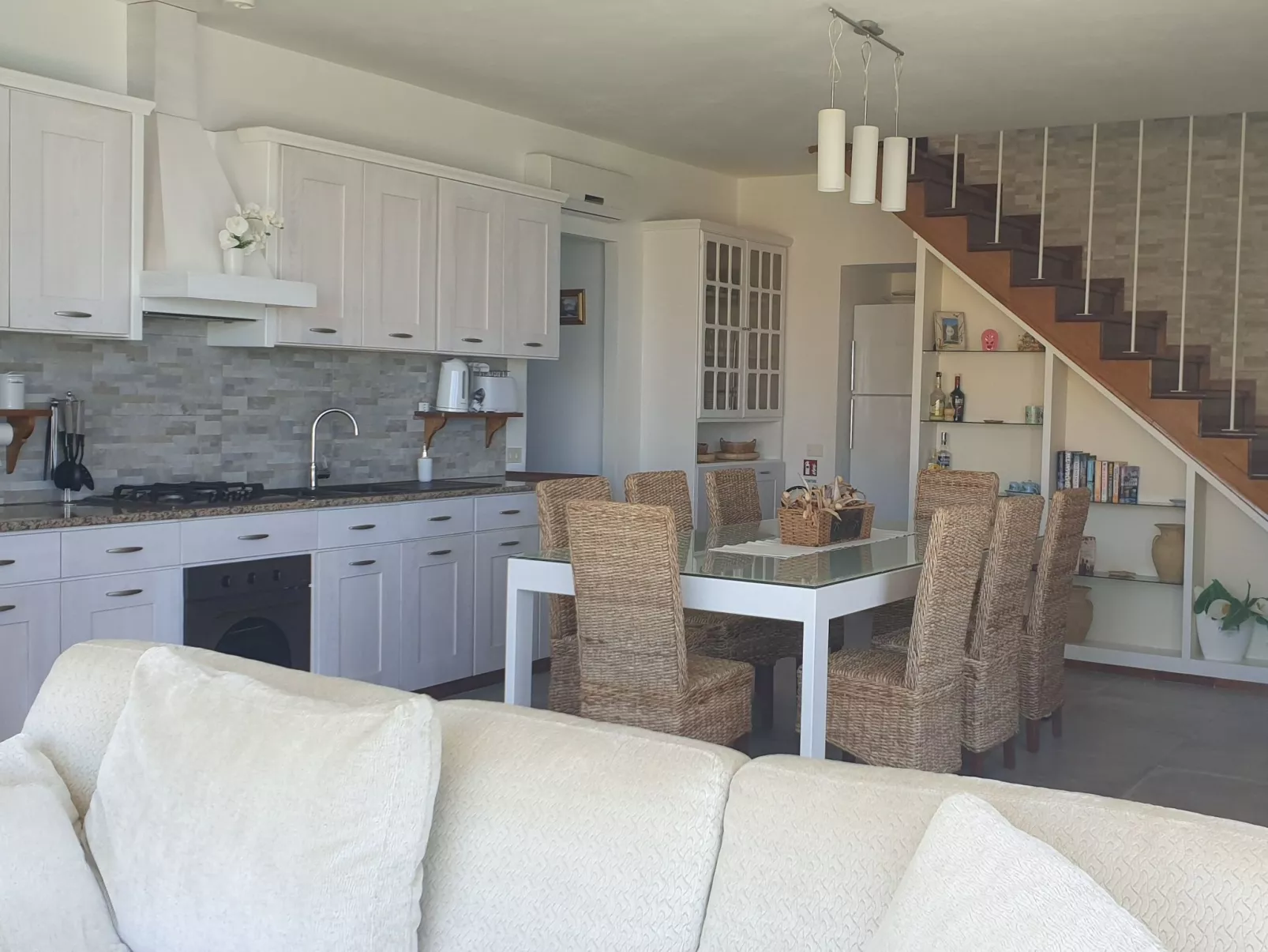 Mit Privatpool für 10 Personen in Cefalù, Sizilien-Image-tags.info