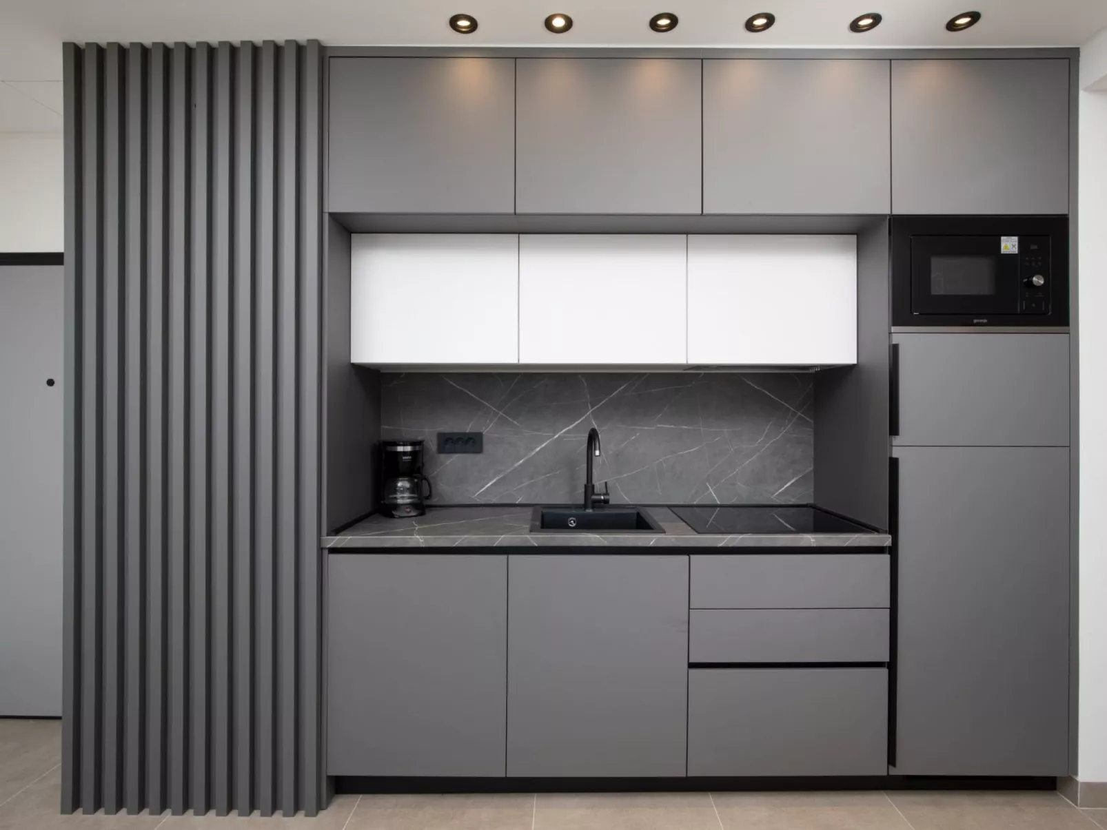 "Amore Bijeca - B6"-Binnen