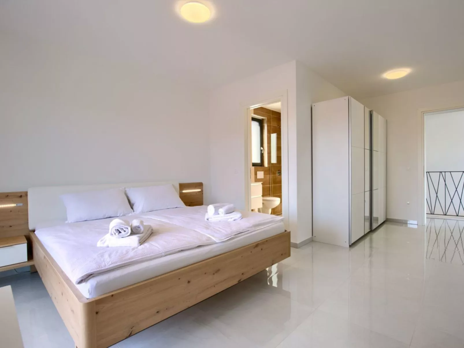 Villa Delfin mit Pool-Binnen