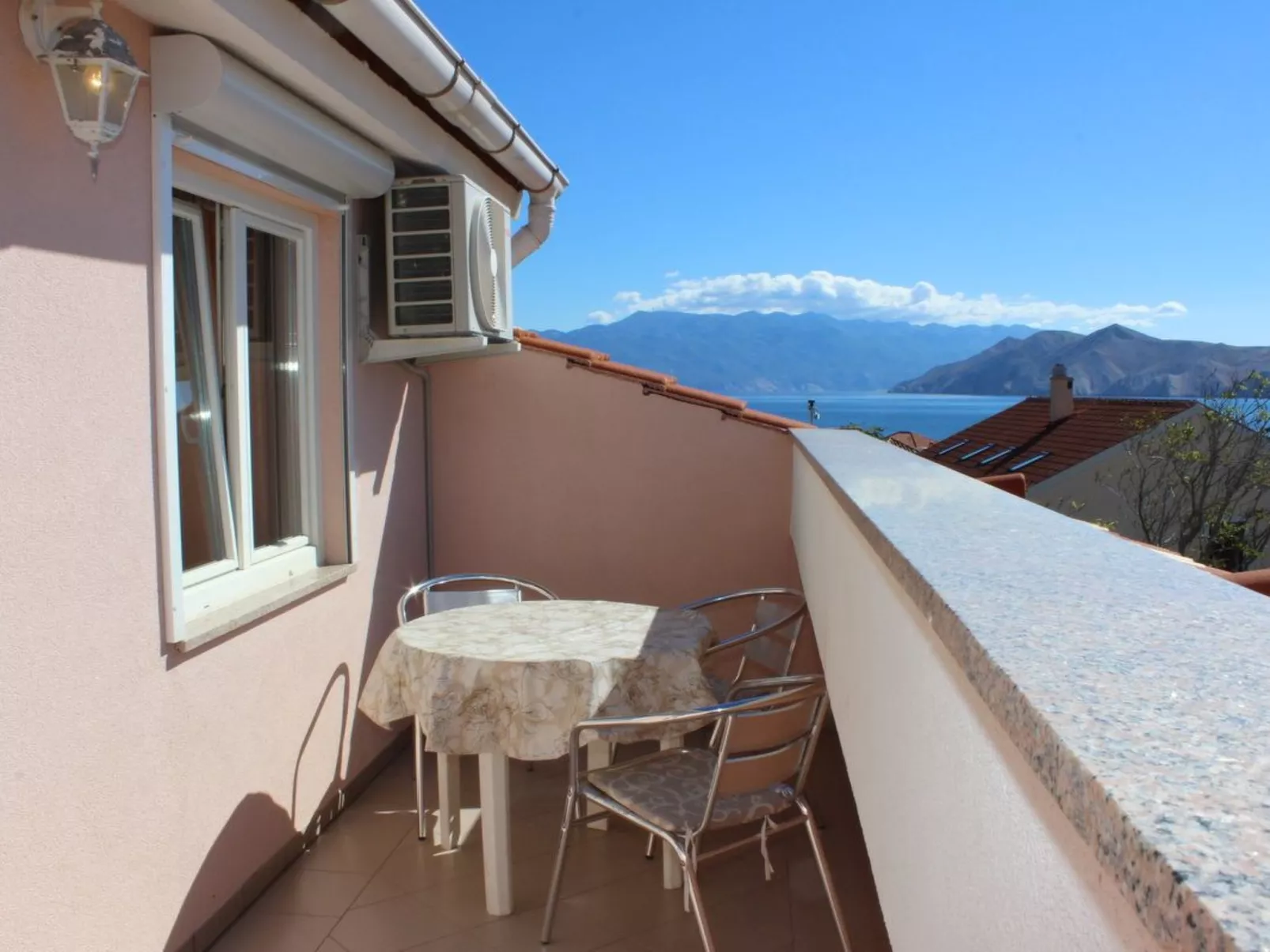 In Baška mit Eigenem Balkon