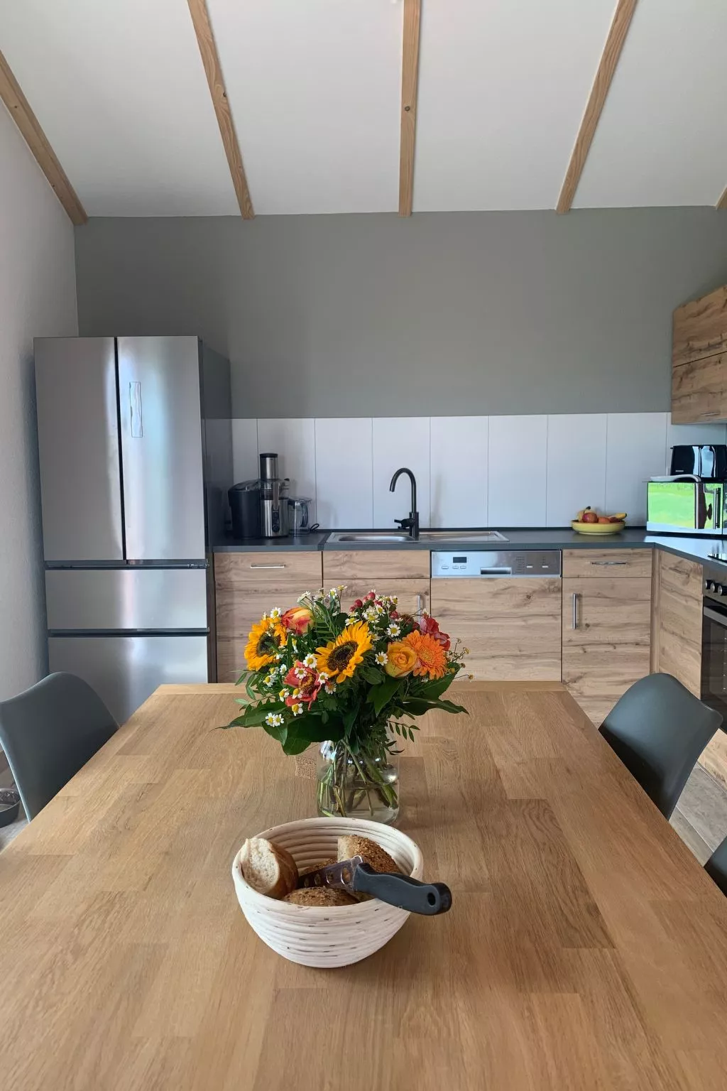 G9 eingezäuntes Haus in Randlage mit Weitblick-Binnen