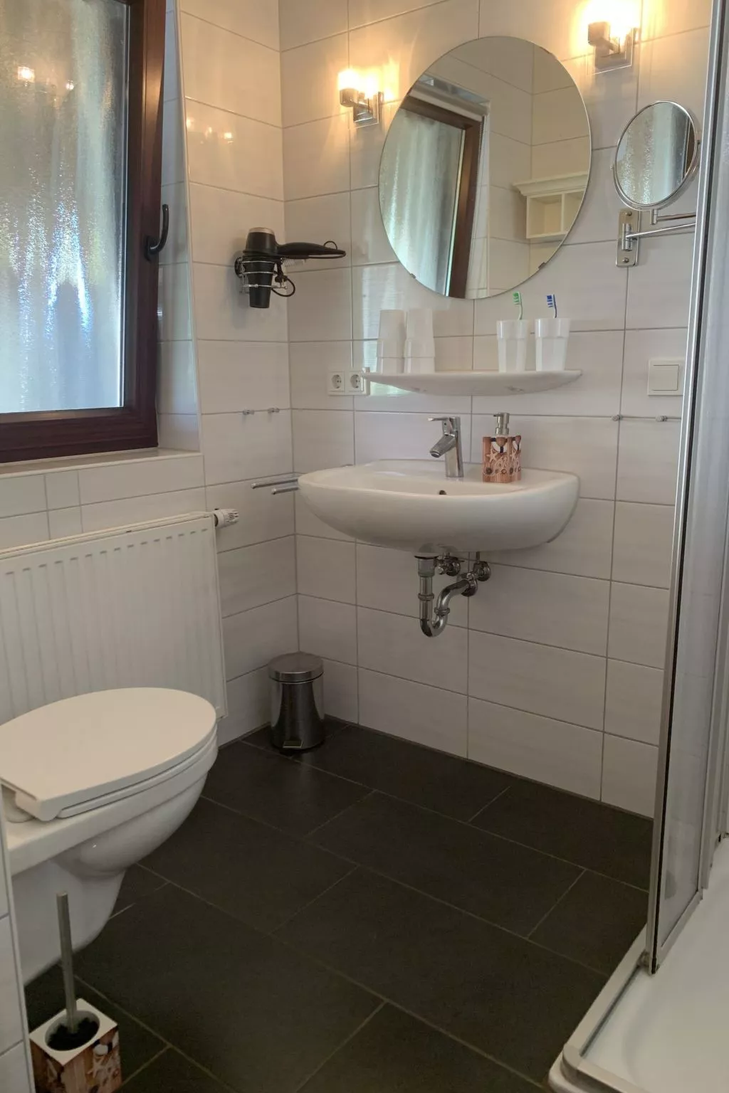 M1 Ferienhaus mit Garten, Terrasse und Carport-Binnen