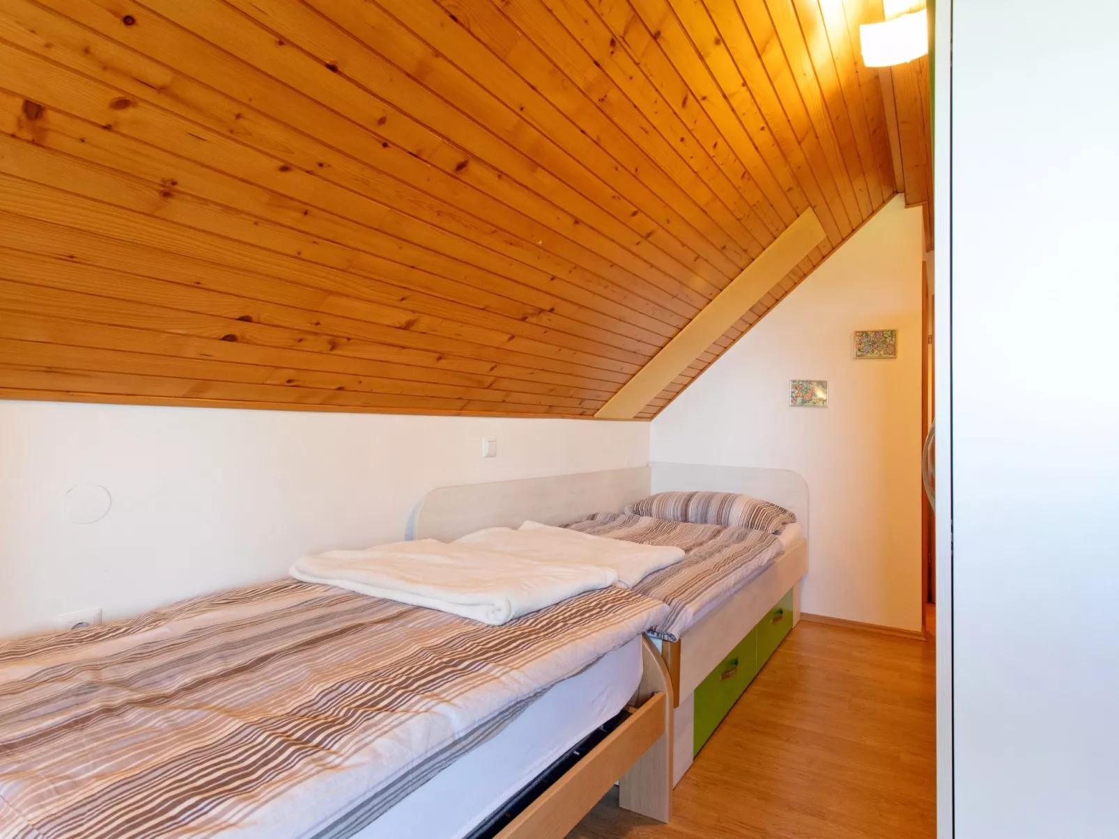 "Schmetterlingsplatz"-Binnen