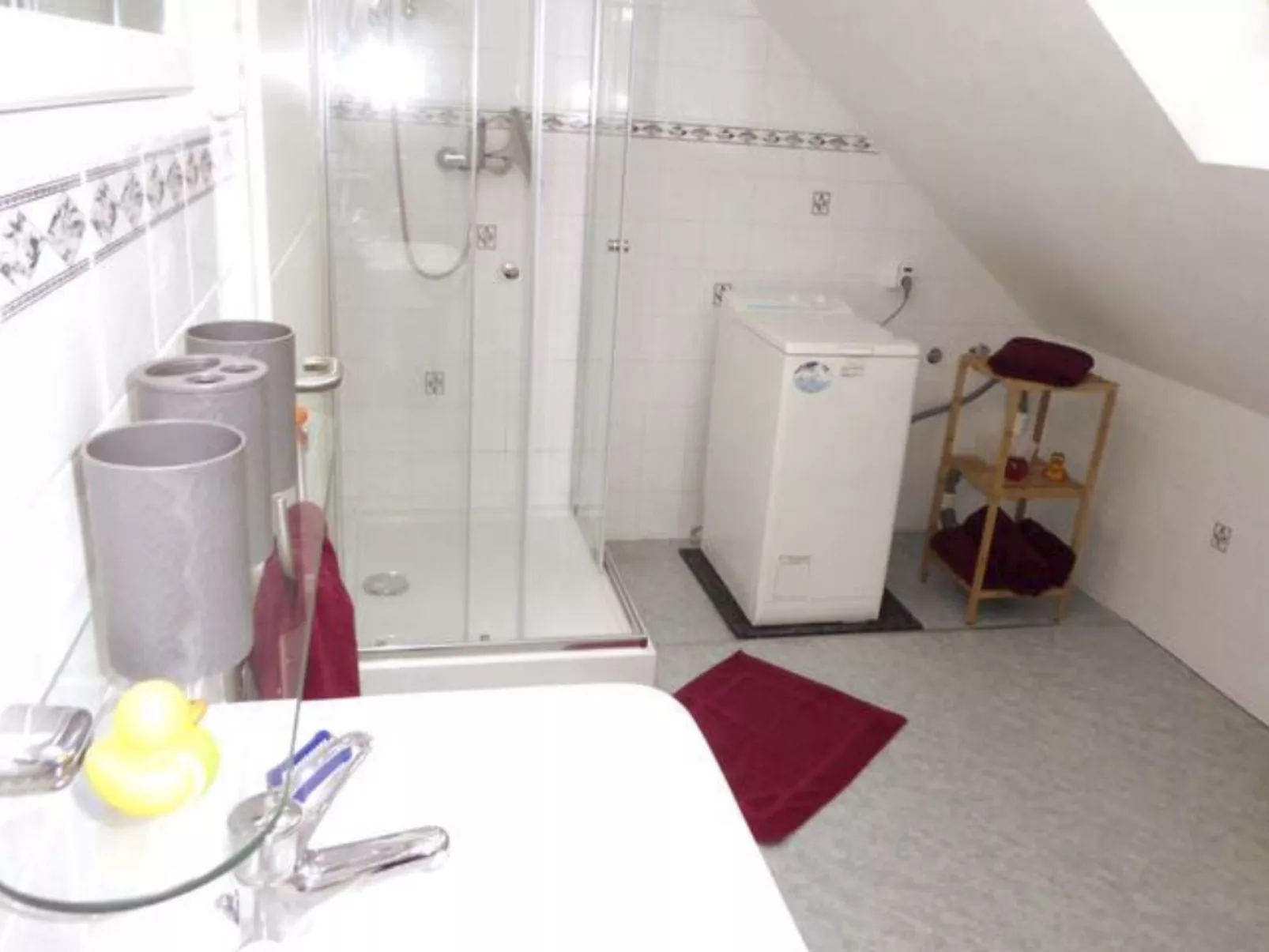 Wohung mit Balkon und Garten nahe Stadtgrenze-Binnen