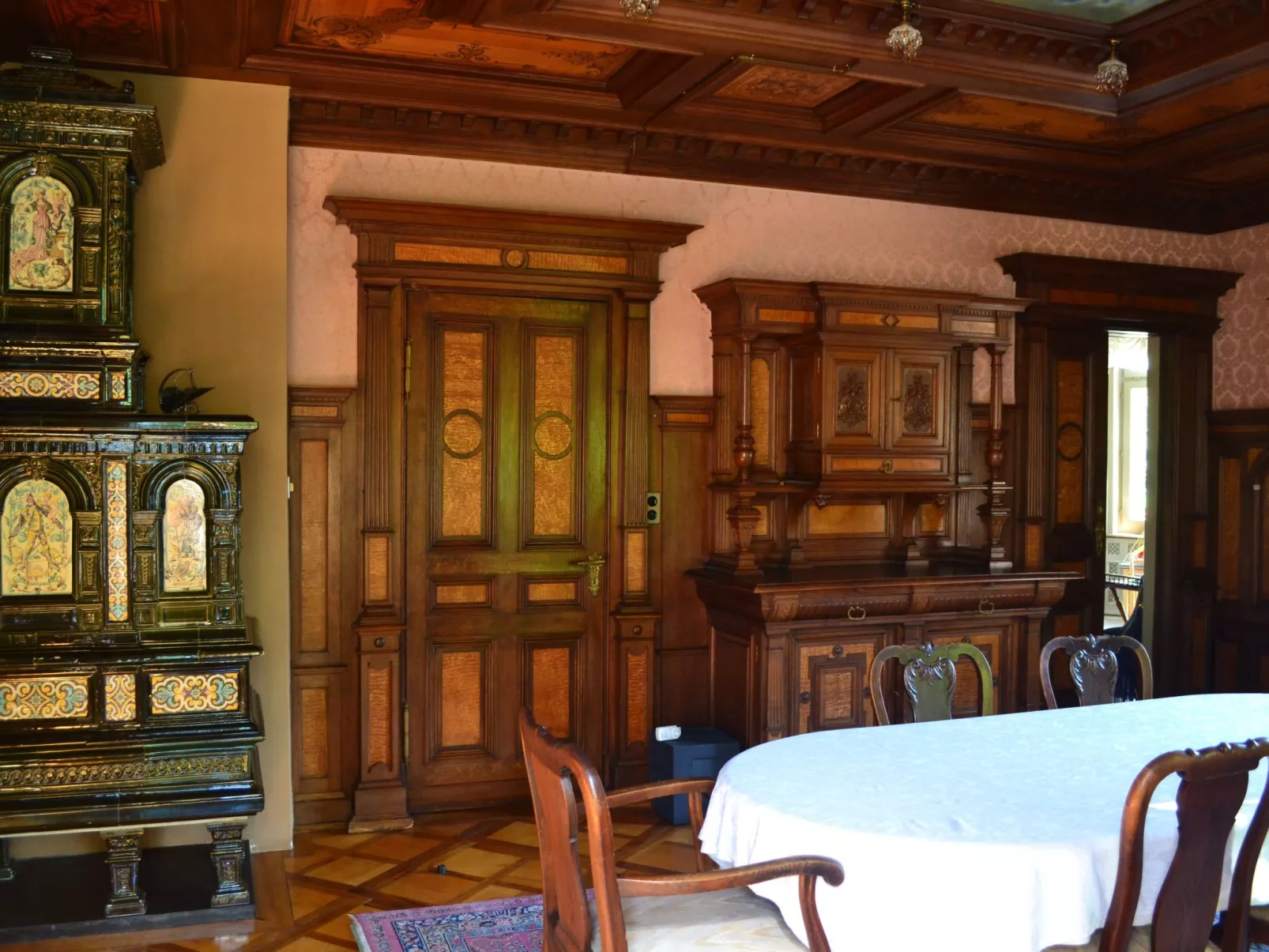 Weisse Villa-Image-tags.info