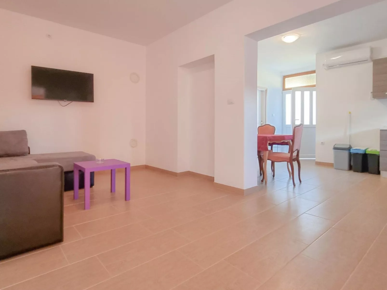 Für 5 Personen ca. 45 m&sup2; in Novigrad, Adriaküste Kroatien (Westküste von I-Binnen