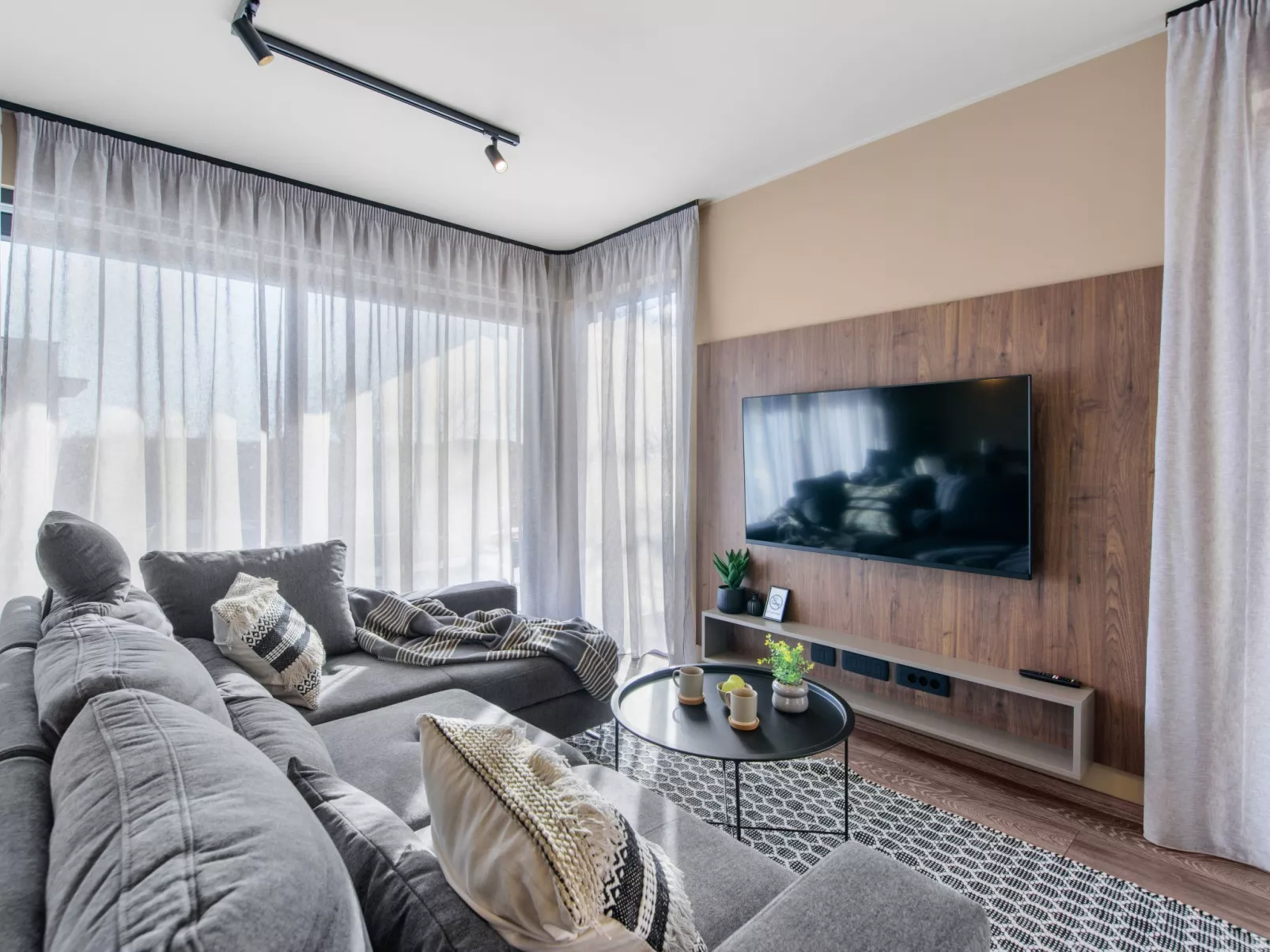 Quercus Village APP 1 mit privatem Pool-Binnen