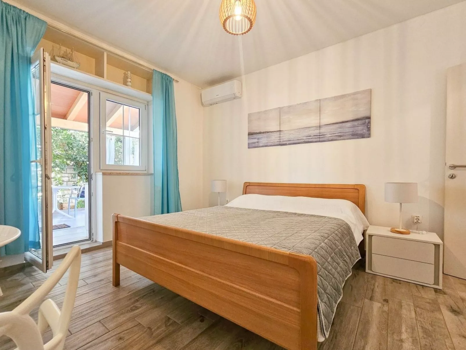 Für 2 Personen ca. 22 m&sup2; in Novigrad, Adriaküste Kroatien (Westküste von I-Binnen