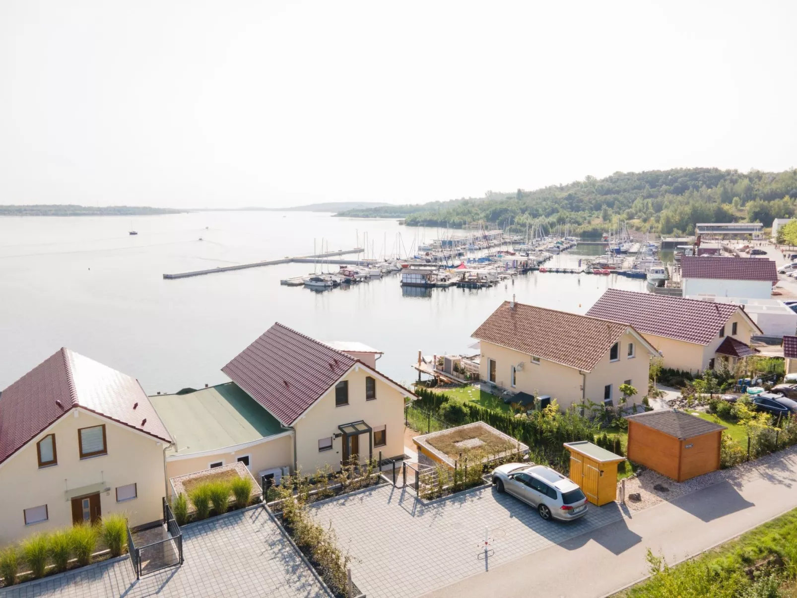 Seehaus Arielle mit Wassergrundstück-Buiten