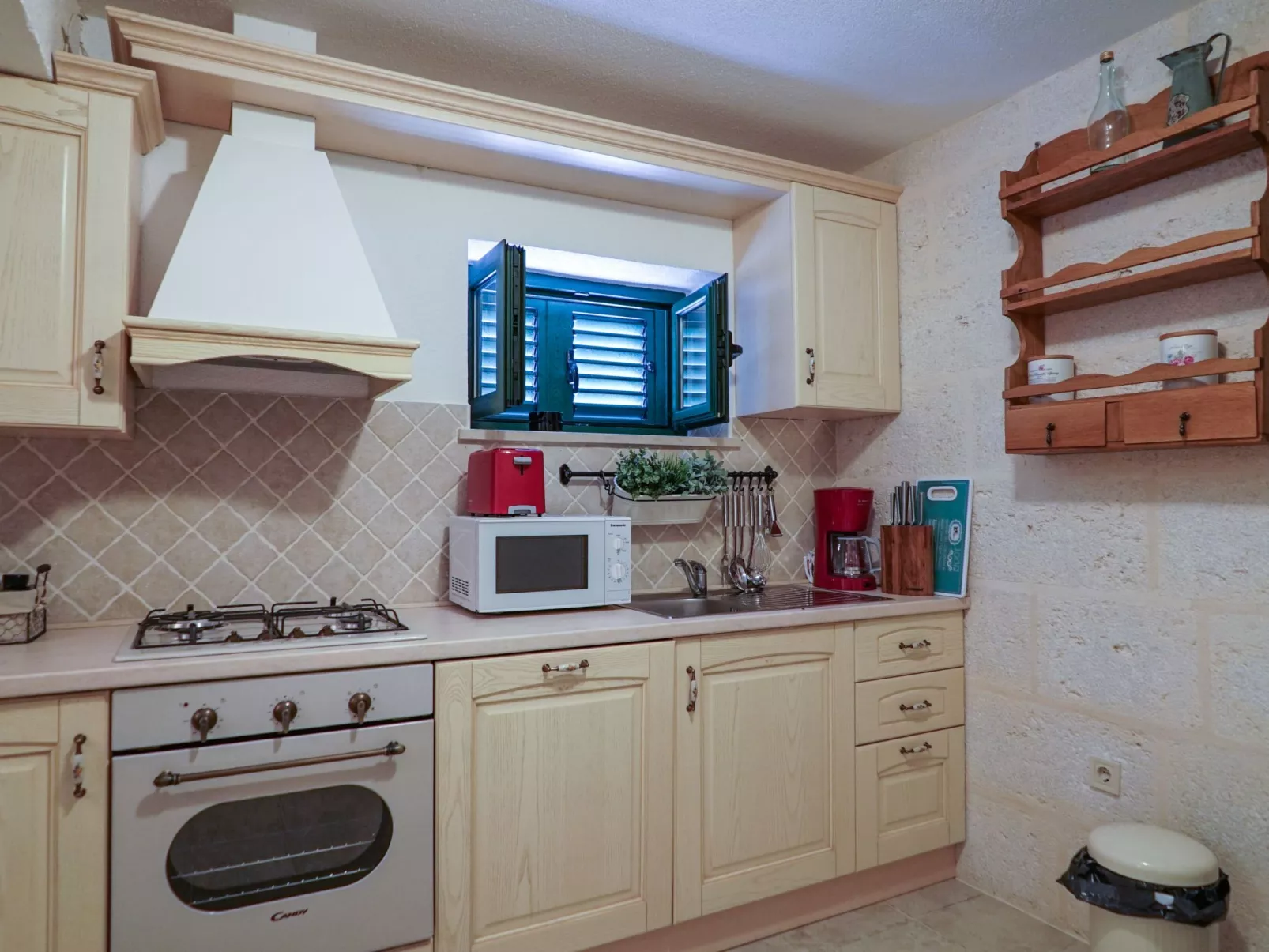 In Zagvozd mit Privatem Pool-Binnen