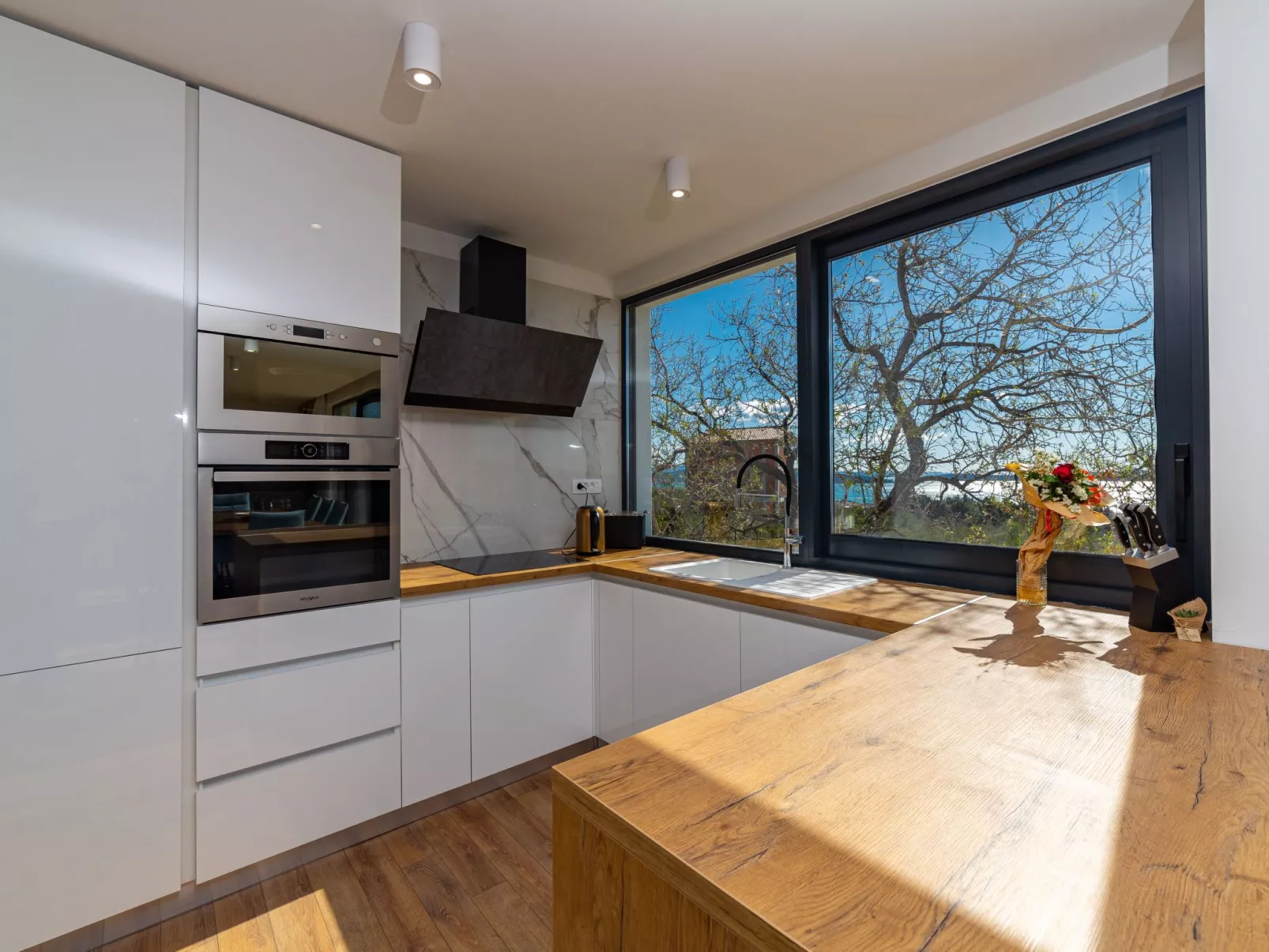 Haus für 9 Personen und 1 Kind in Kastel Luksic-Buiten