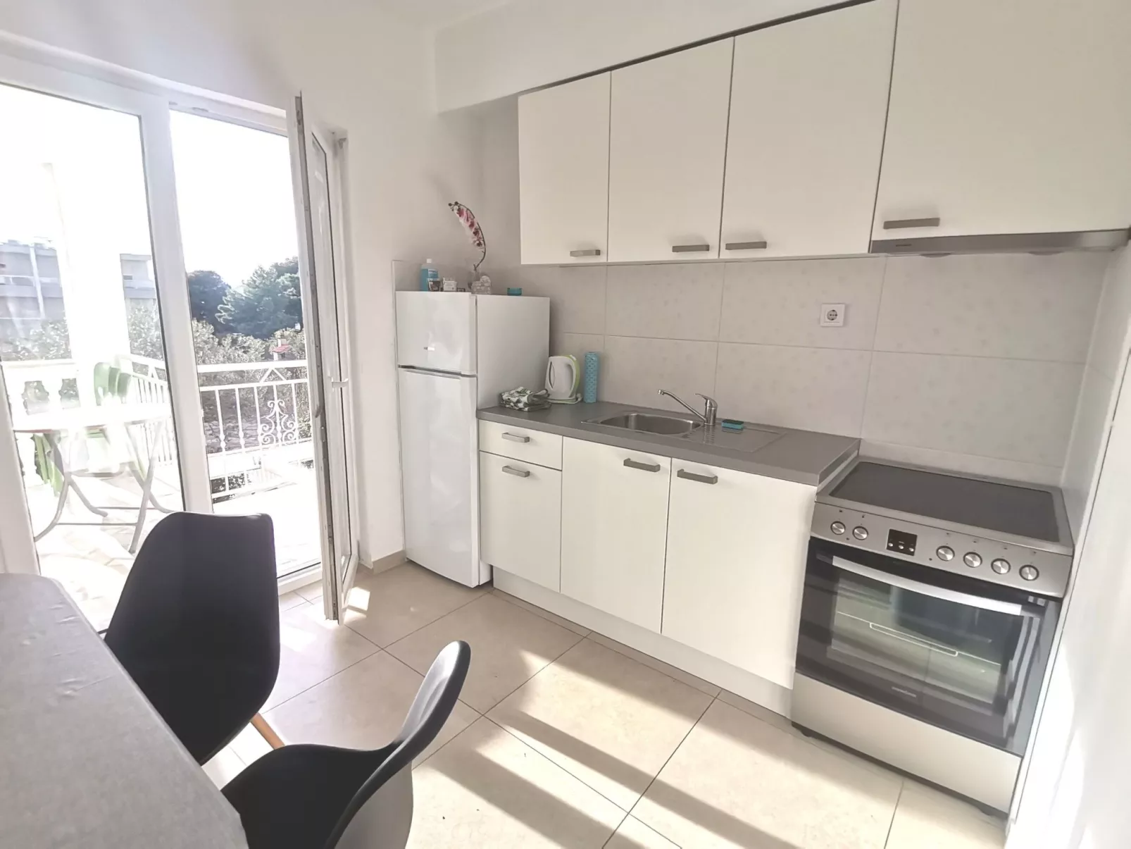 Weiße Idylle auf dem blauen Meer-Image-tags.info