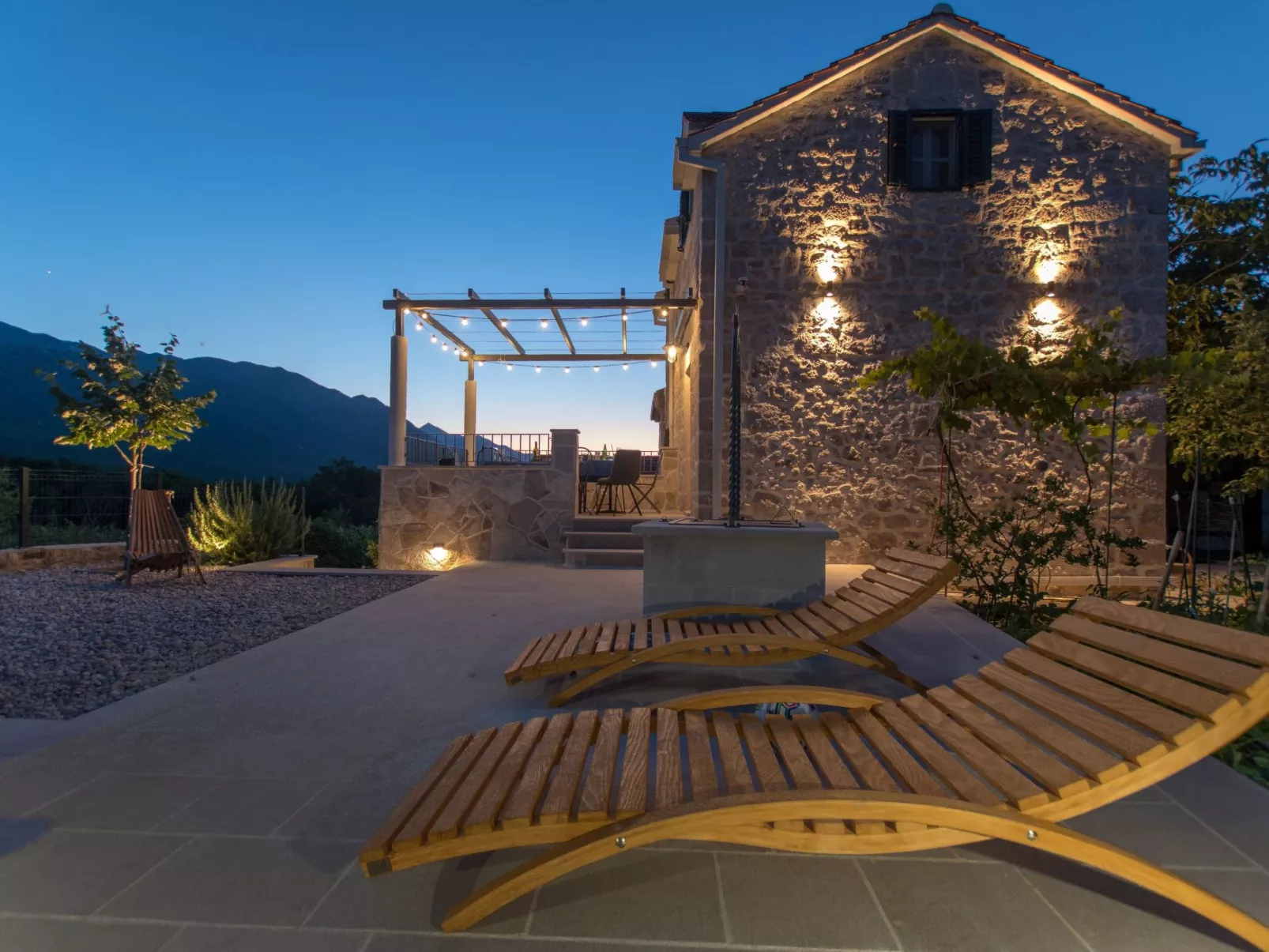 Villa Le Adria - Privater HotTub- Kostenloses Parken am Strand-Buiten