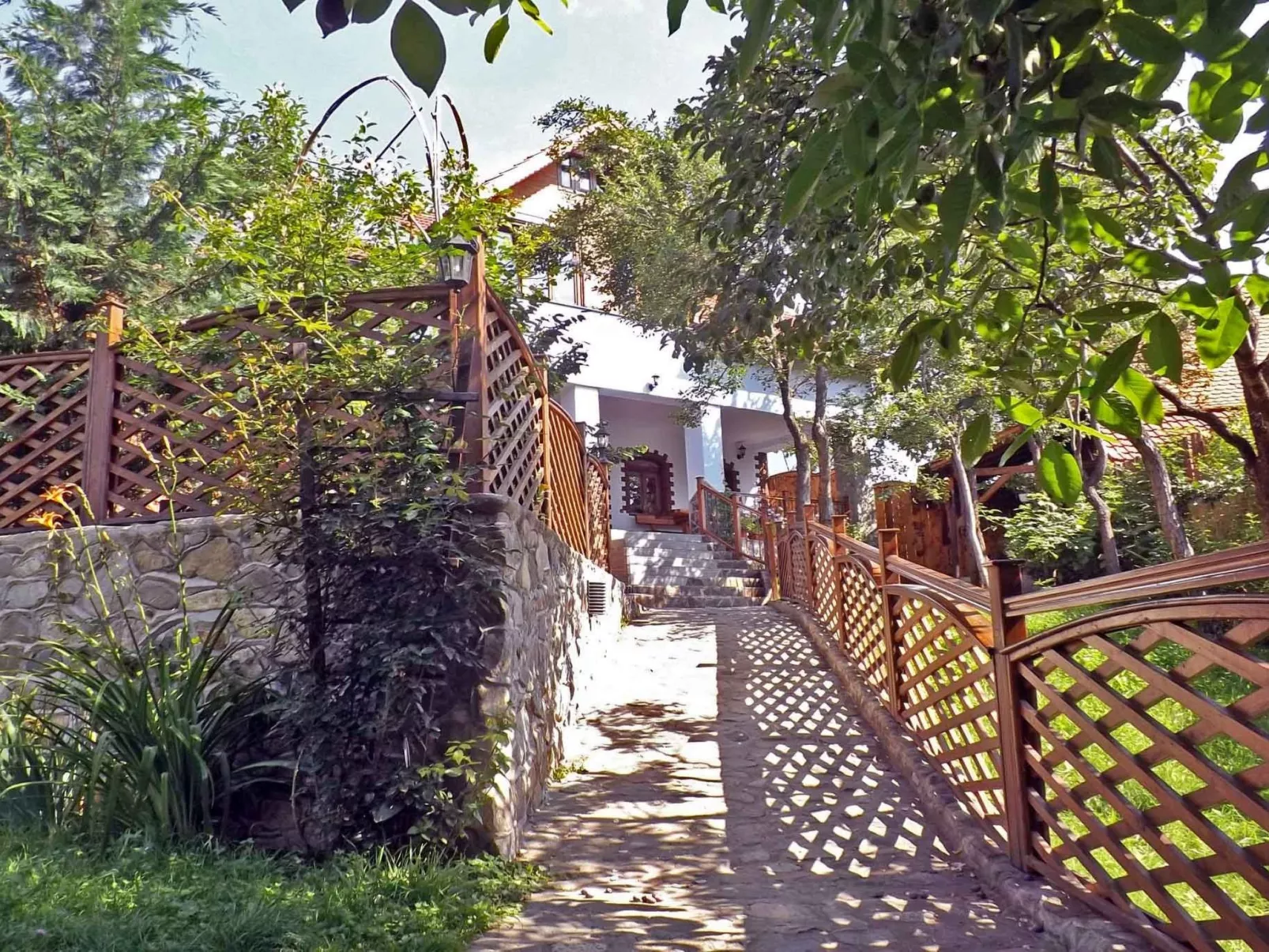 Casa Crina - rustikale Ferienvilla in Siebenbürgen-Buiten