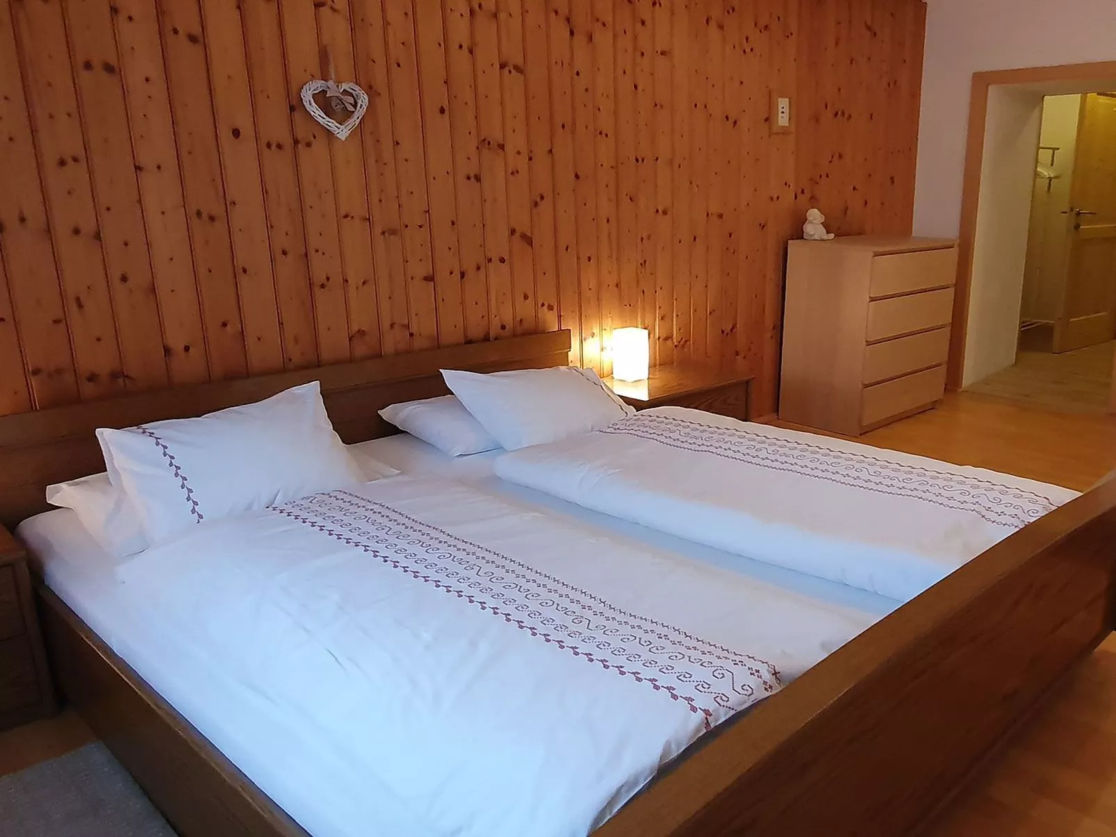 Chalet Gove für Unterkunft mit Halbpension unter der Leitung des Eigentümers-Binnen