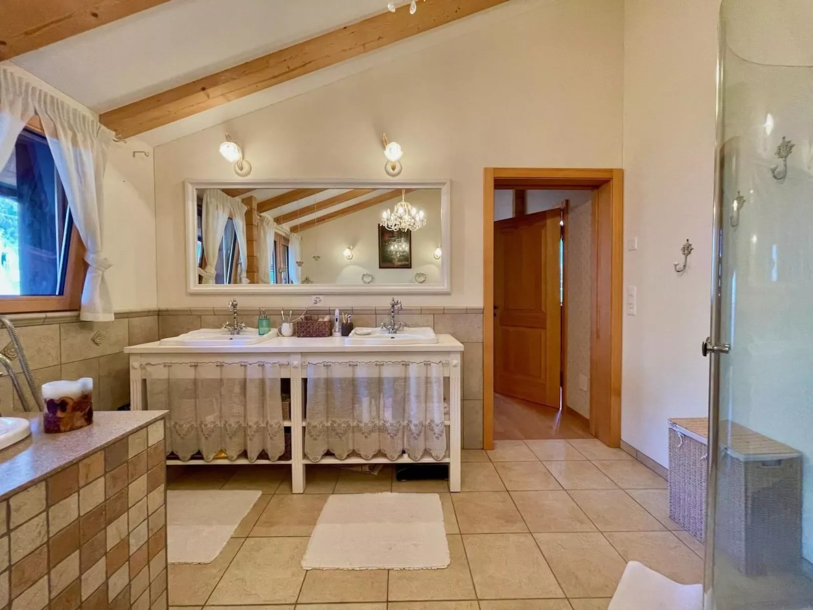 Luxuriöses Chalet - Walensee - Schwimmbad - Sauna-Binnen