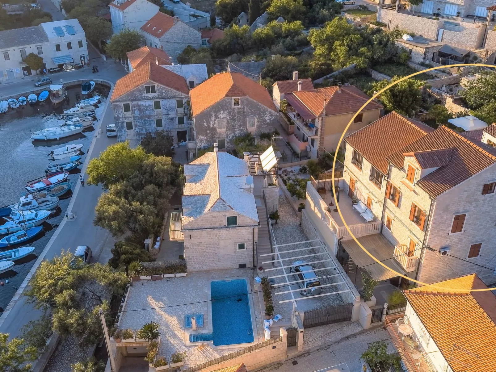 Ferienvilla "Laurus" mit Blick auf das Wasser-Buiten