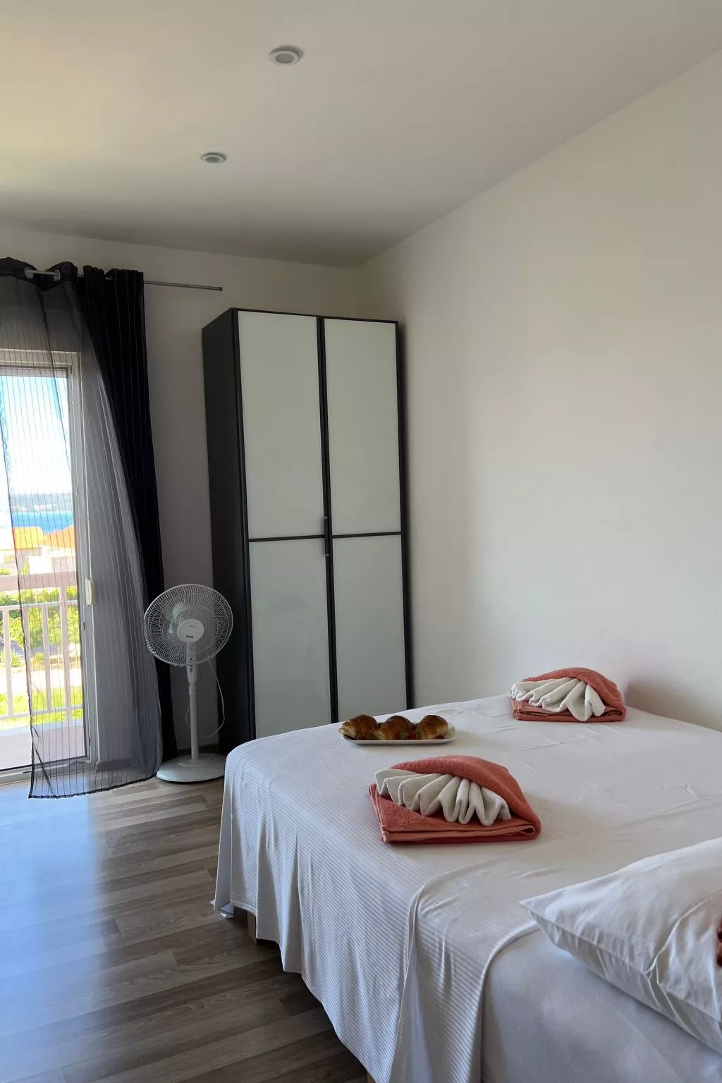 Moderne Meerblick ap.1 mit Pool und Terrasse bbq in der Nähe von Split Trogir-Binnen