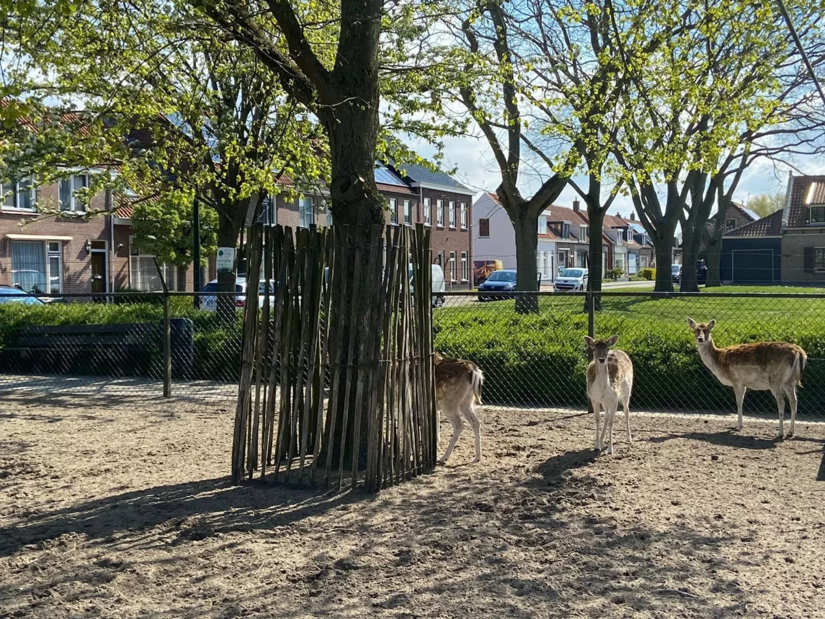 Mit privatem Garten und Terrasse-Buiten