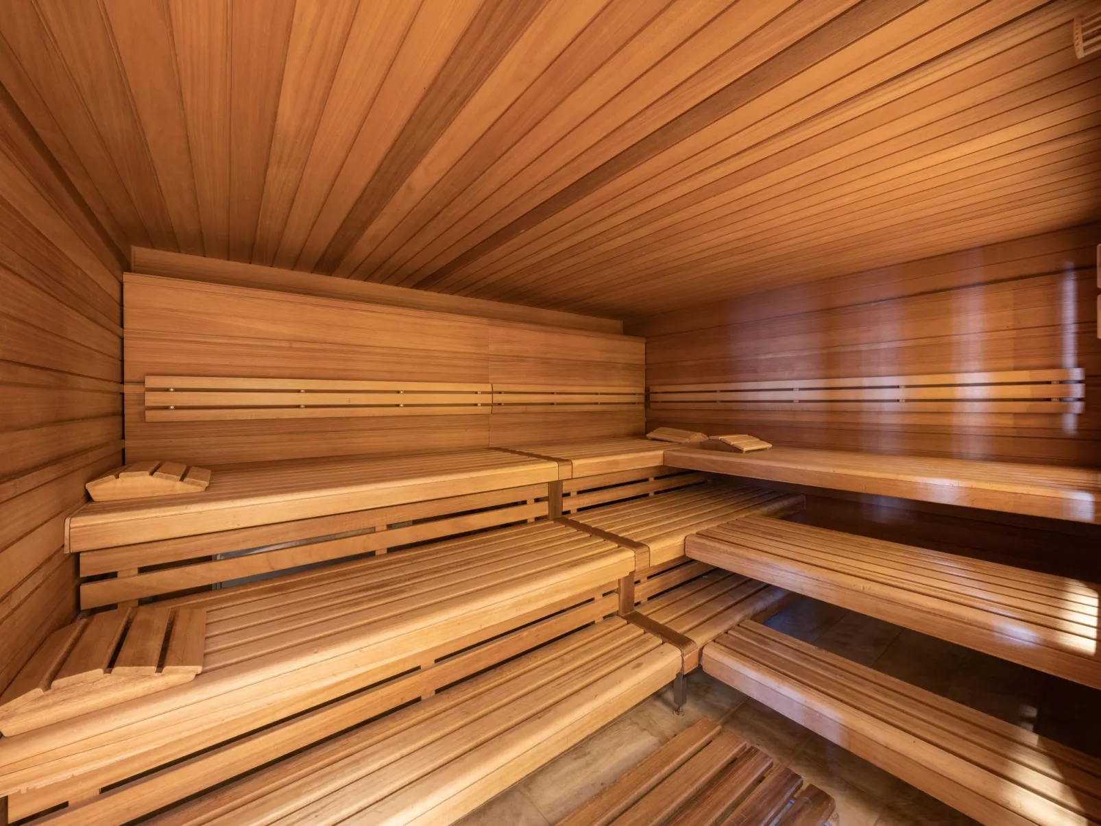 Wohnung Edelweiss direkt in 4 Sterne Hotel-Binnen