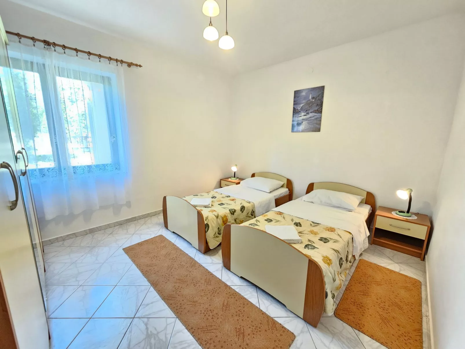 In Novi Vinodolski mit Grill, Terrasse und Garten-Binnen