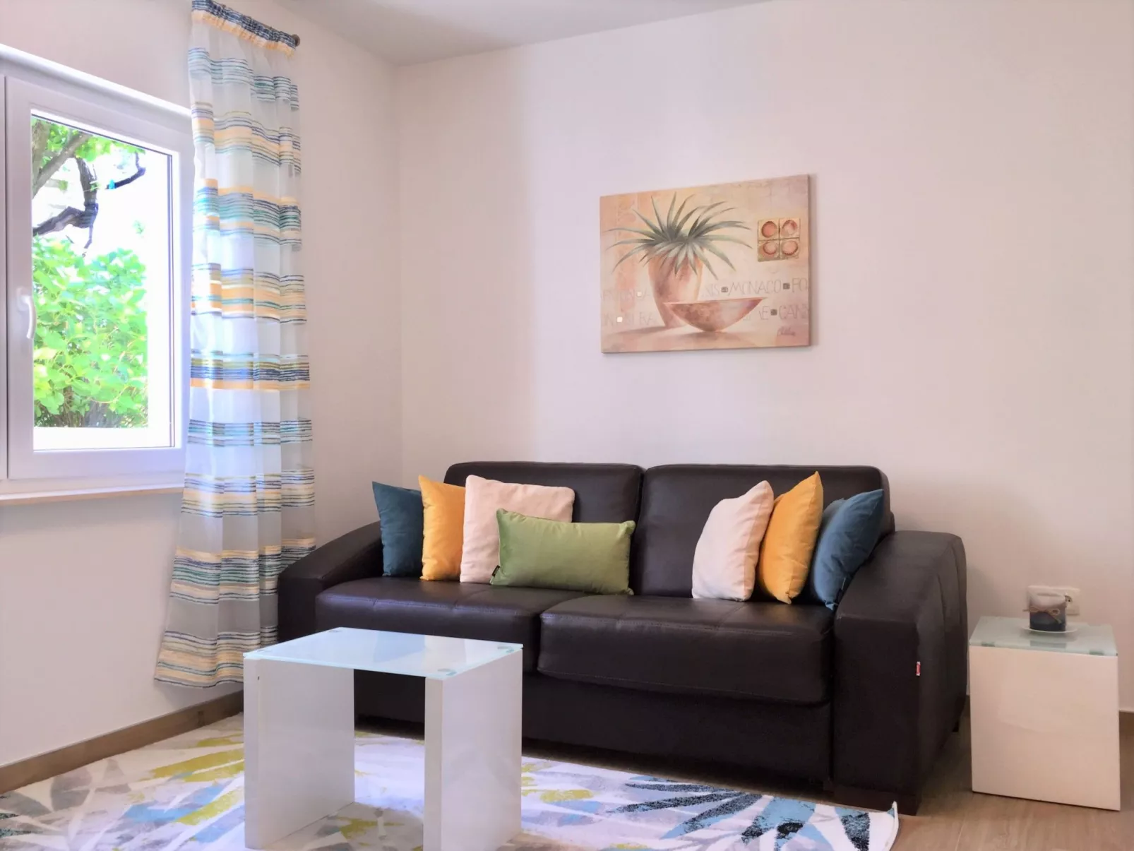 Klimatisierte Ferienwohnung in Okrug Gornji mit Gepflegtem Garten und Seeblick-Binnen