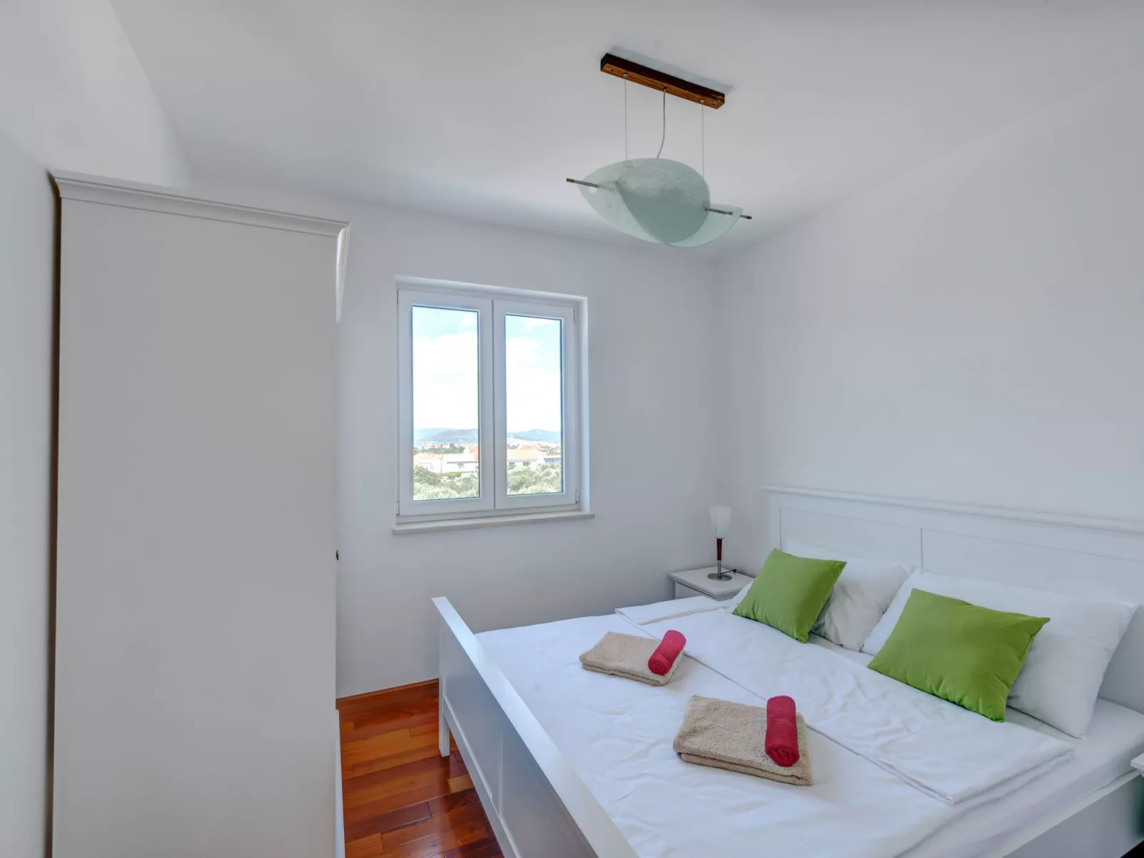 Wohnung für 4 Personen mit Pool und Jacuzzi-Binnen