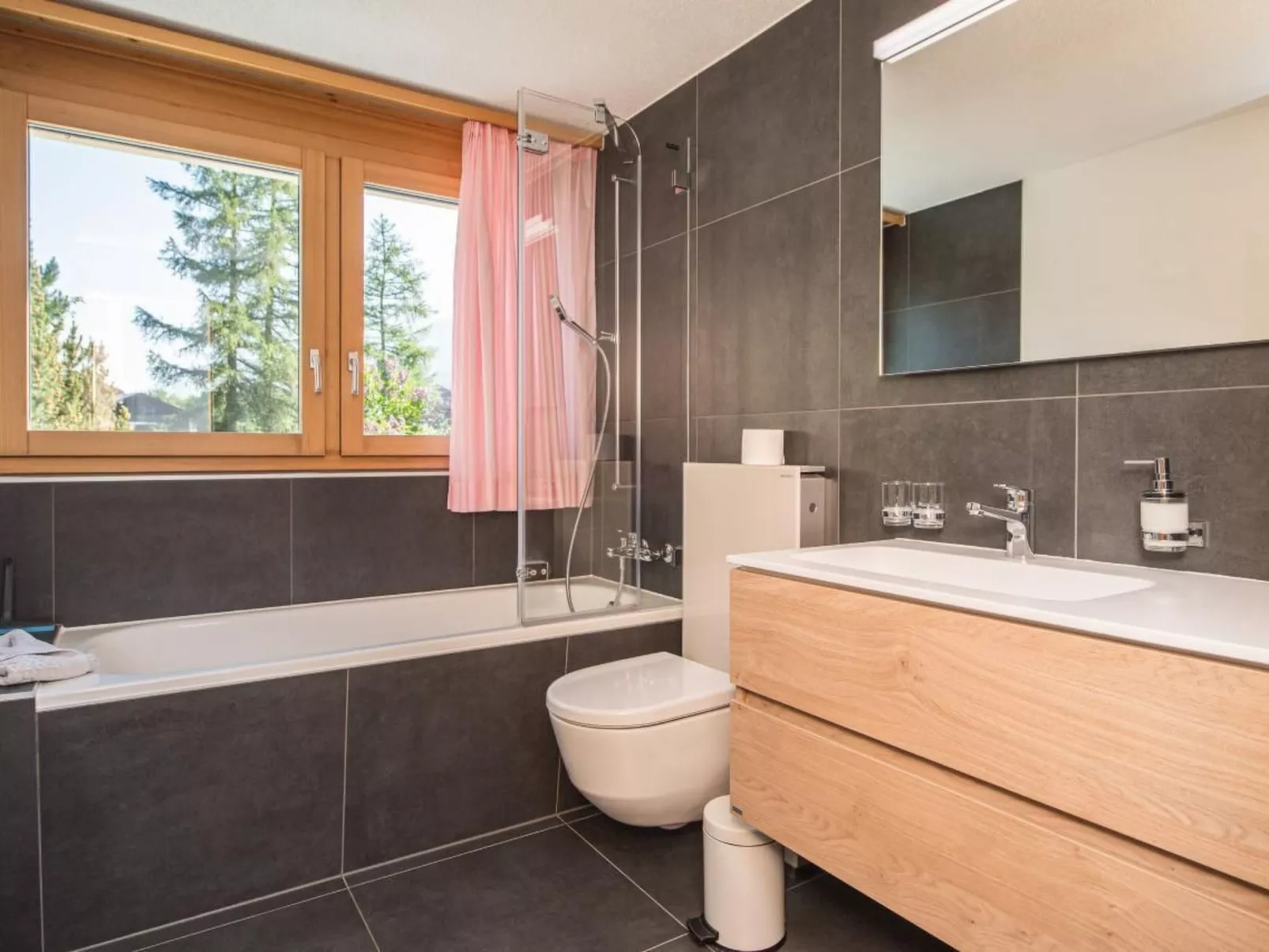 Top Ferienwohnung Breithorn (SkiIn/SkiOut)-Binnen