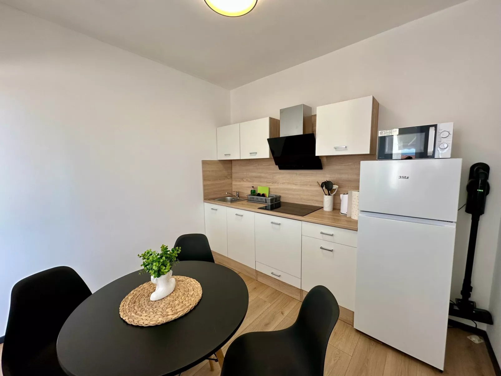Gesamte Wohnung in Dramalj mit Terrasse und Grill-Binnen