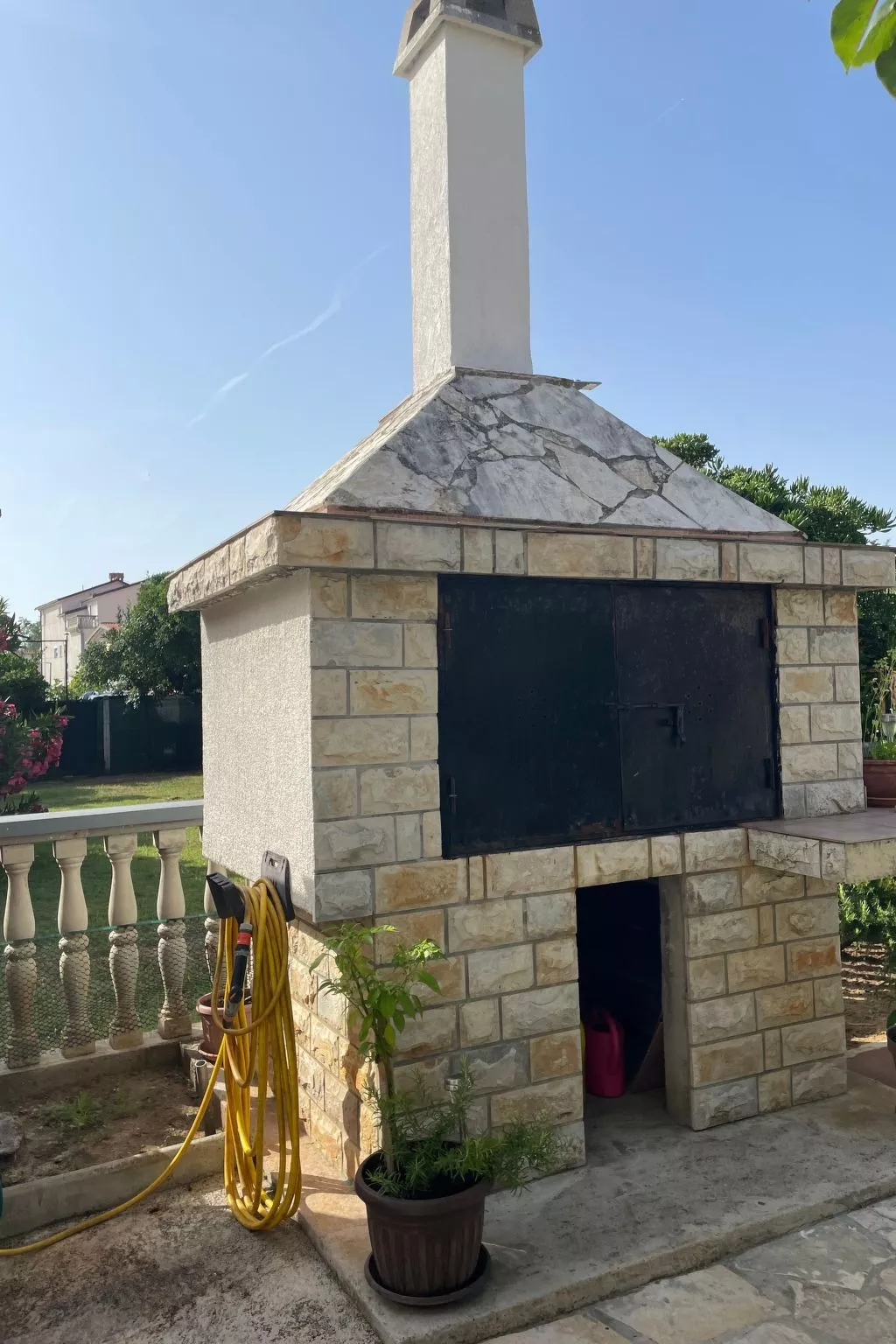 Wohnungen Nada in Sabunike - von TA Leut Agency-Buiten