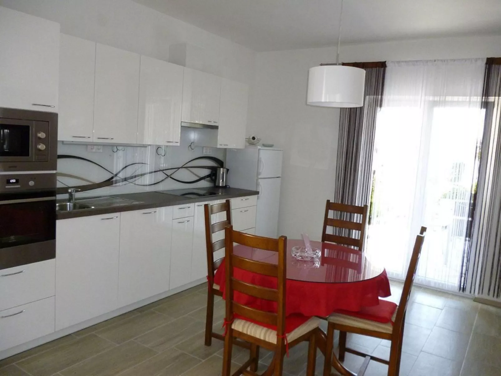 In Turanj mit Grill und Terrasse-Binnen