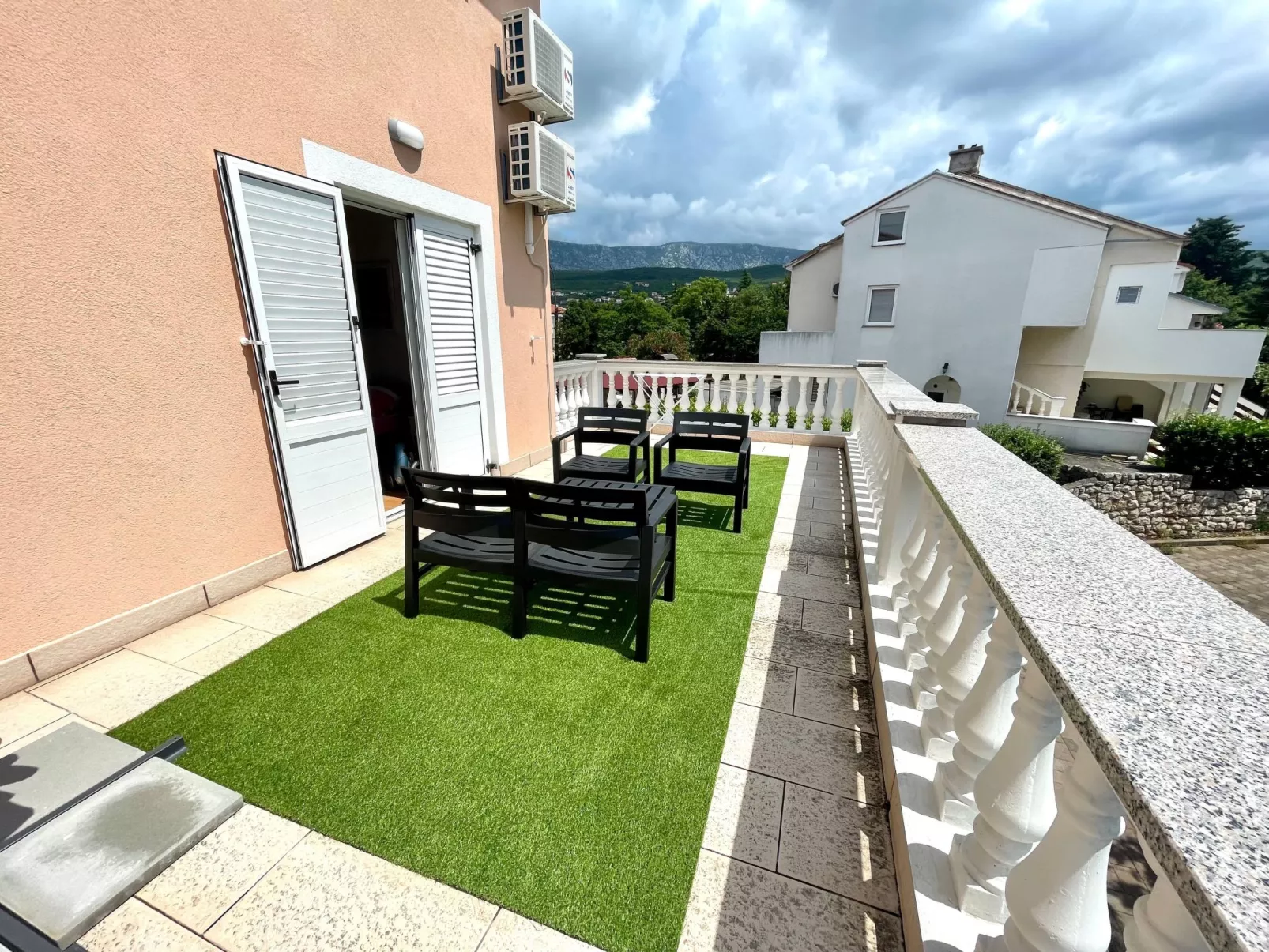 Wohnung Julie 4-Buiten