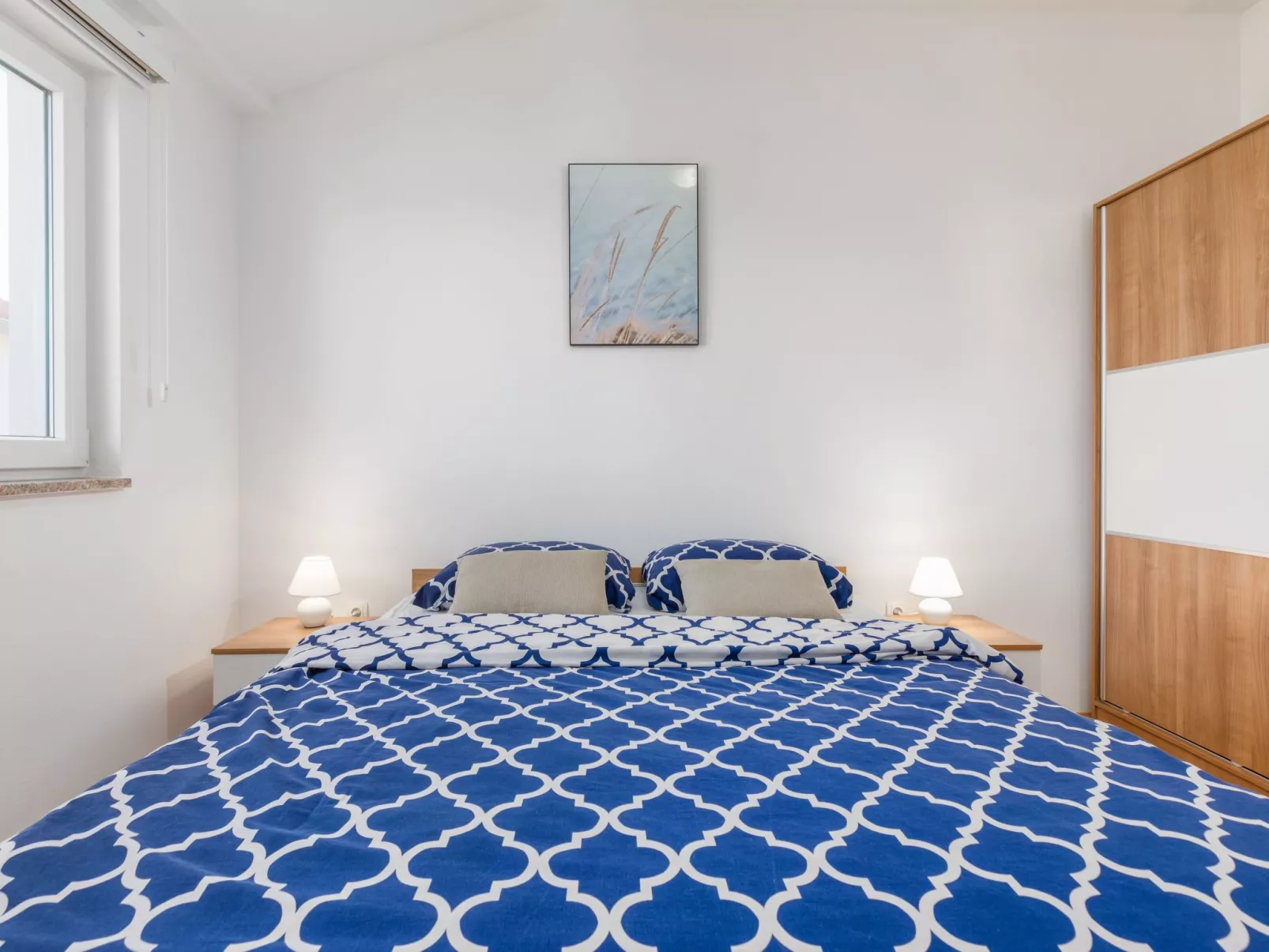 Anemona, Dorf Valbandon-Binnen