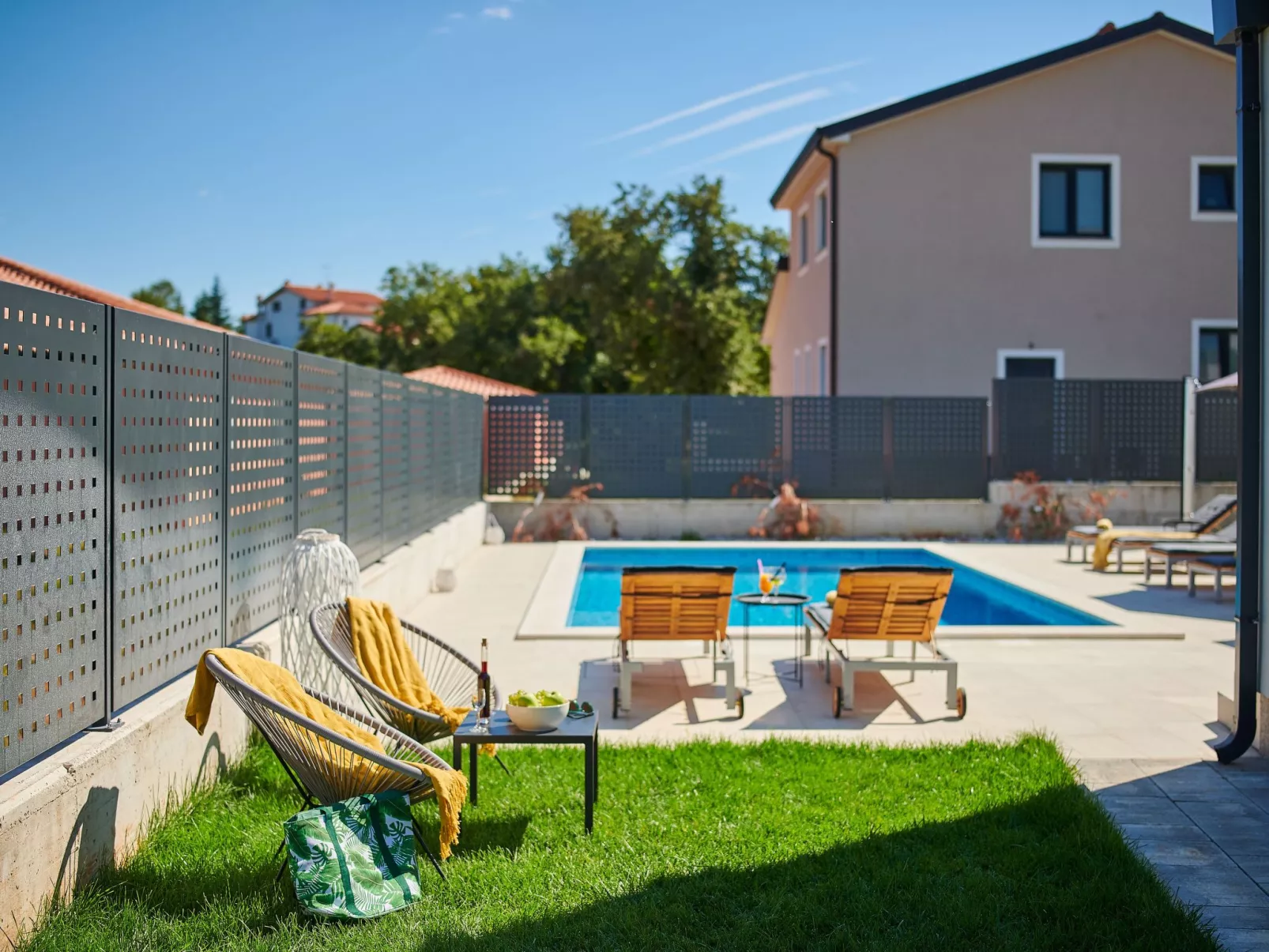 Villa Dolcea - Elegant und stilvoll mit Pool-Buiten