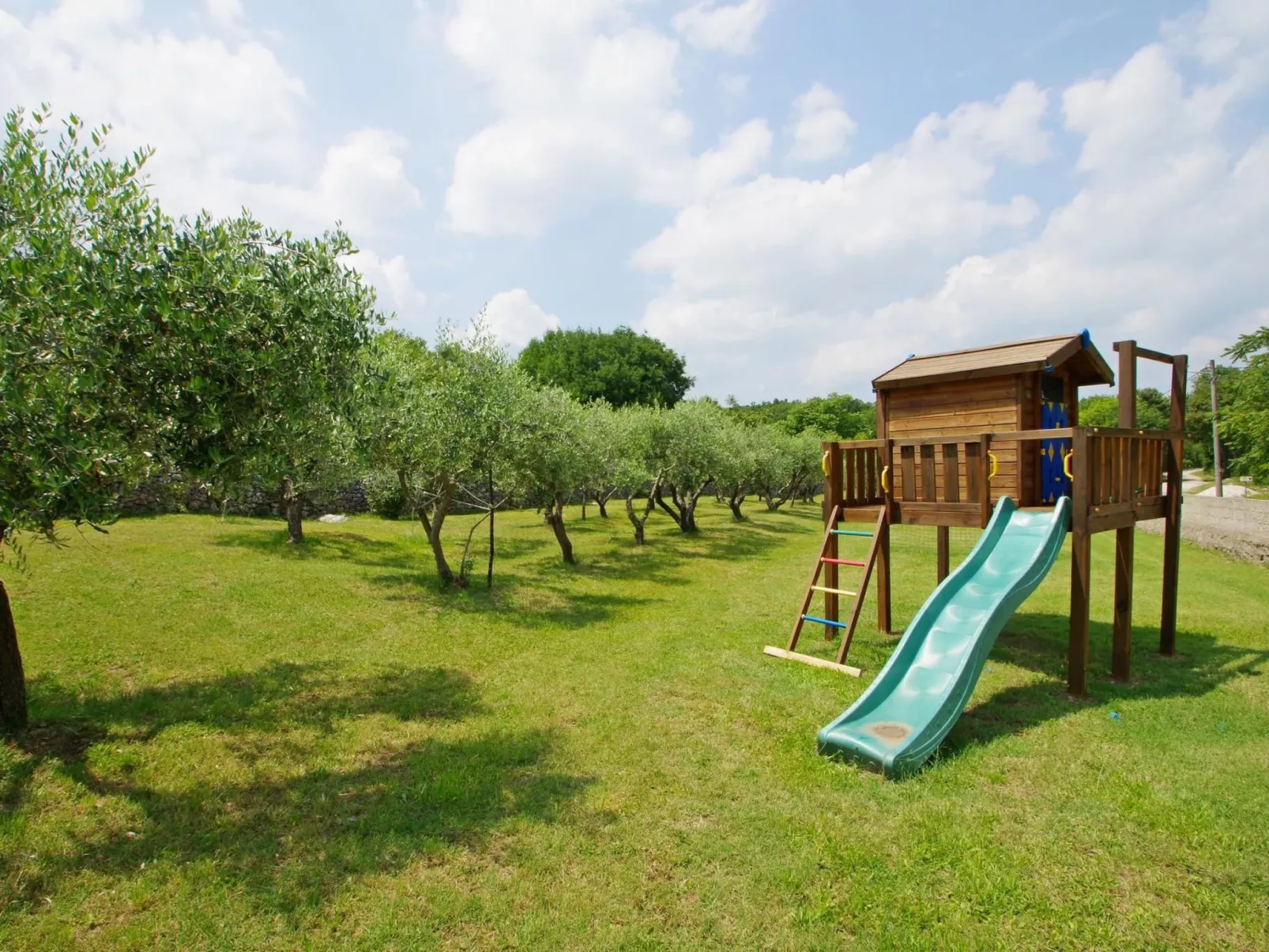 In Rakalj mit privatem Parkplatz-Image-tags.info