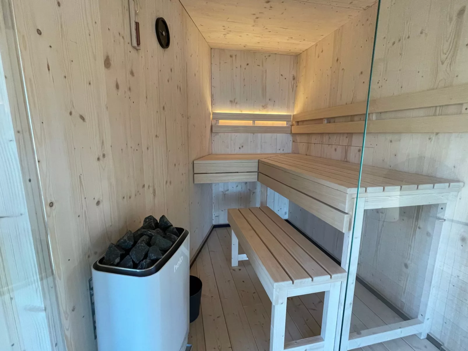 (V) Cabin Cozy 2 Per-Buiten