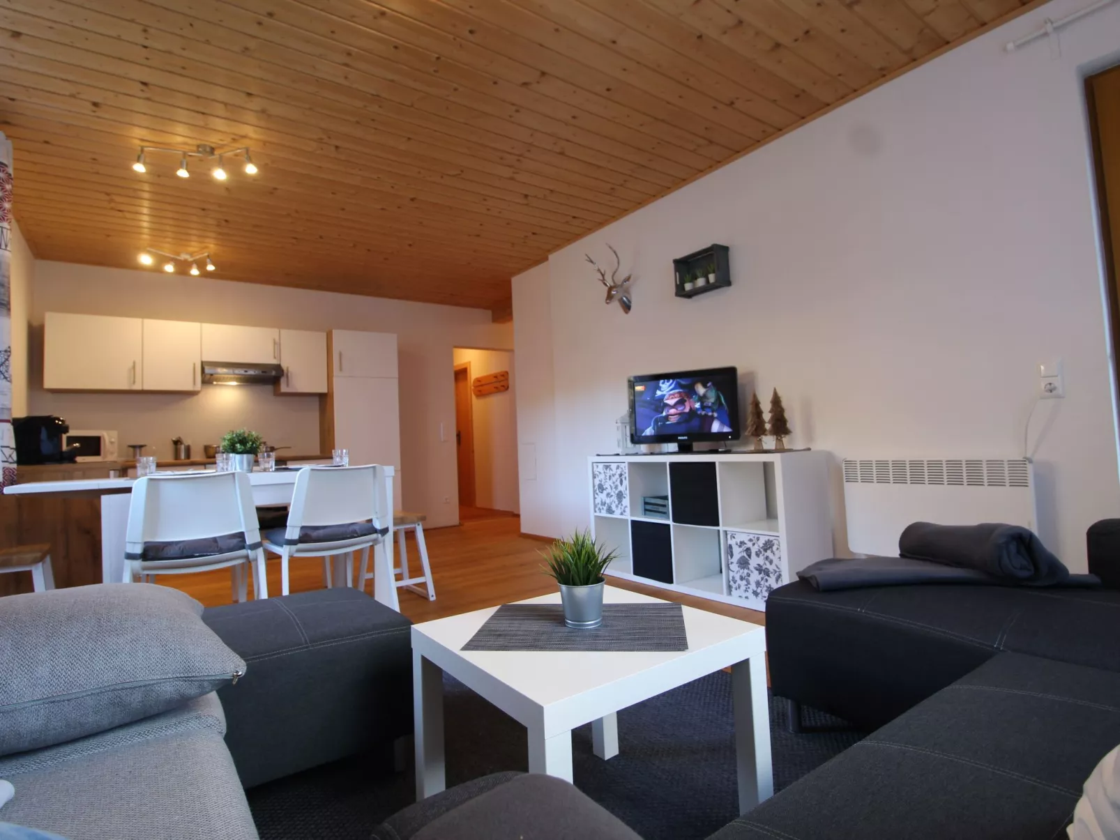 FeWo  "GRIASS EICH"-Binnen