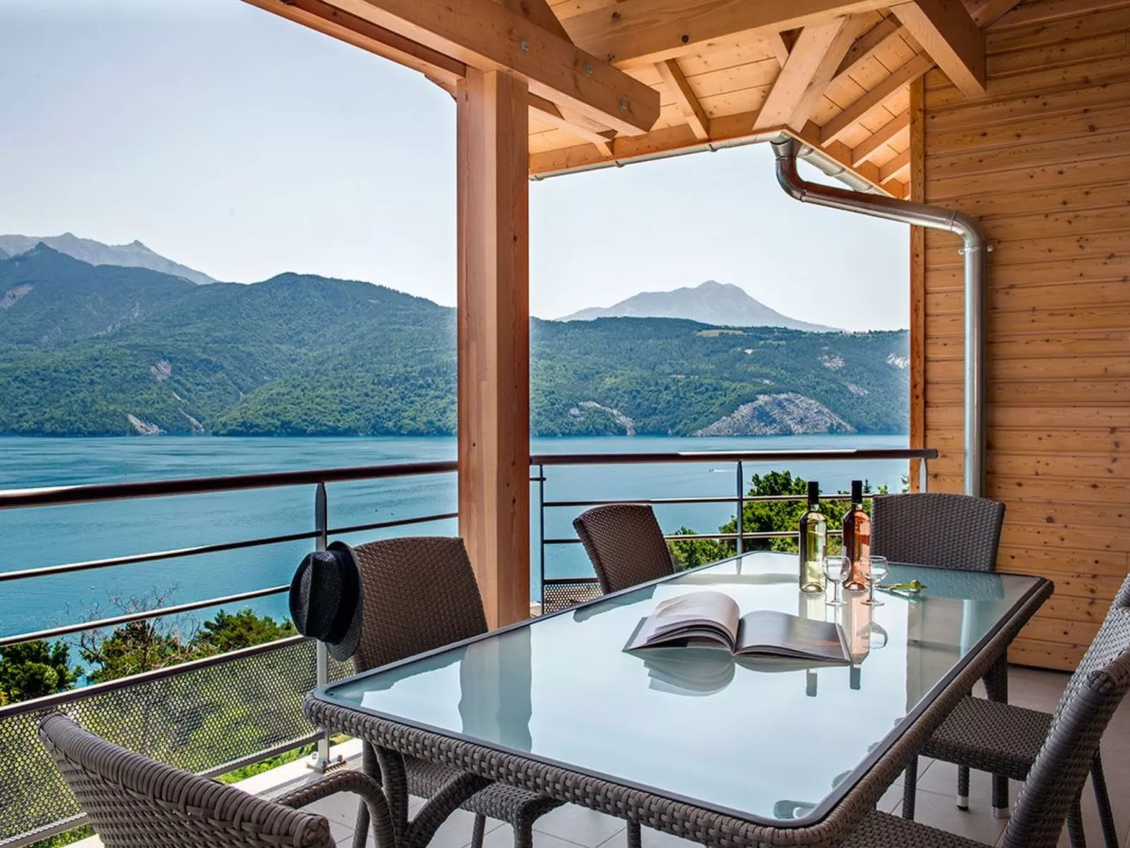 Wohnung mit Blick auf das Wasser